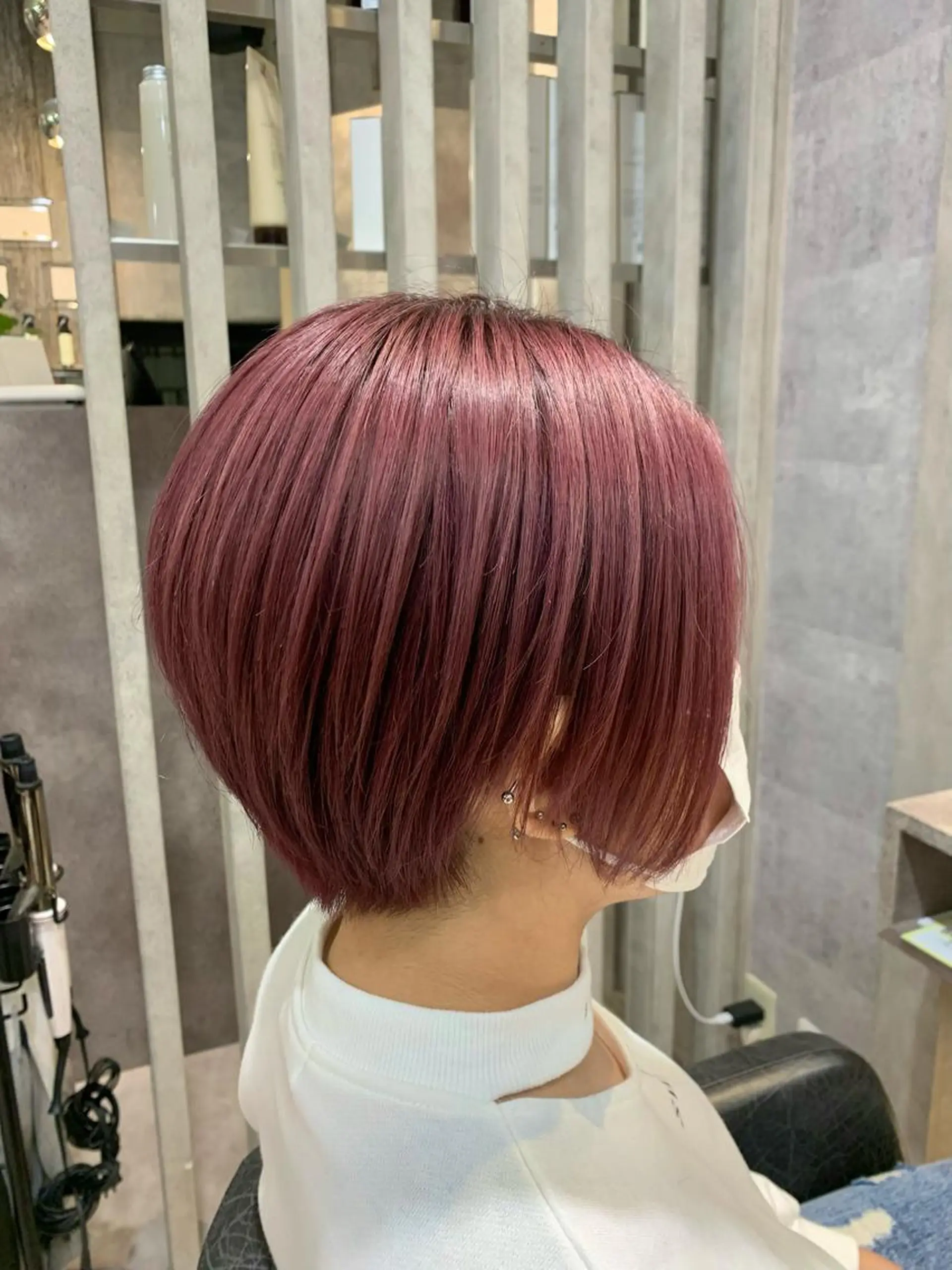 カラー ピンクカラー バイオレットカラー KISS SWAN所属・B E C H I C O〔べち子〕のヘアスタイル