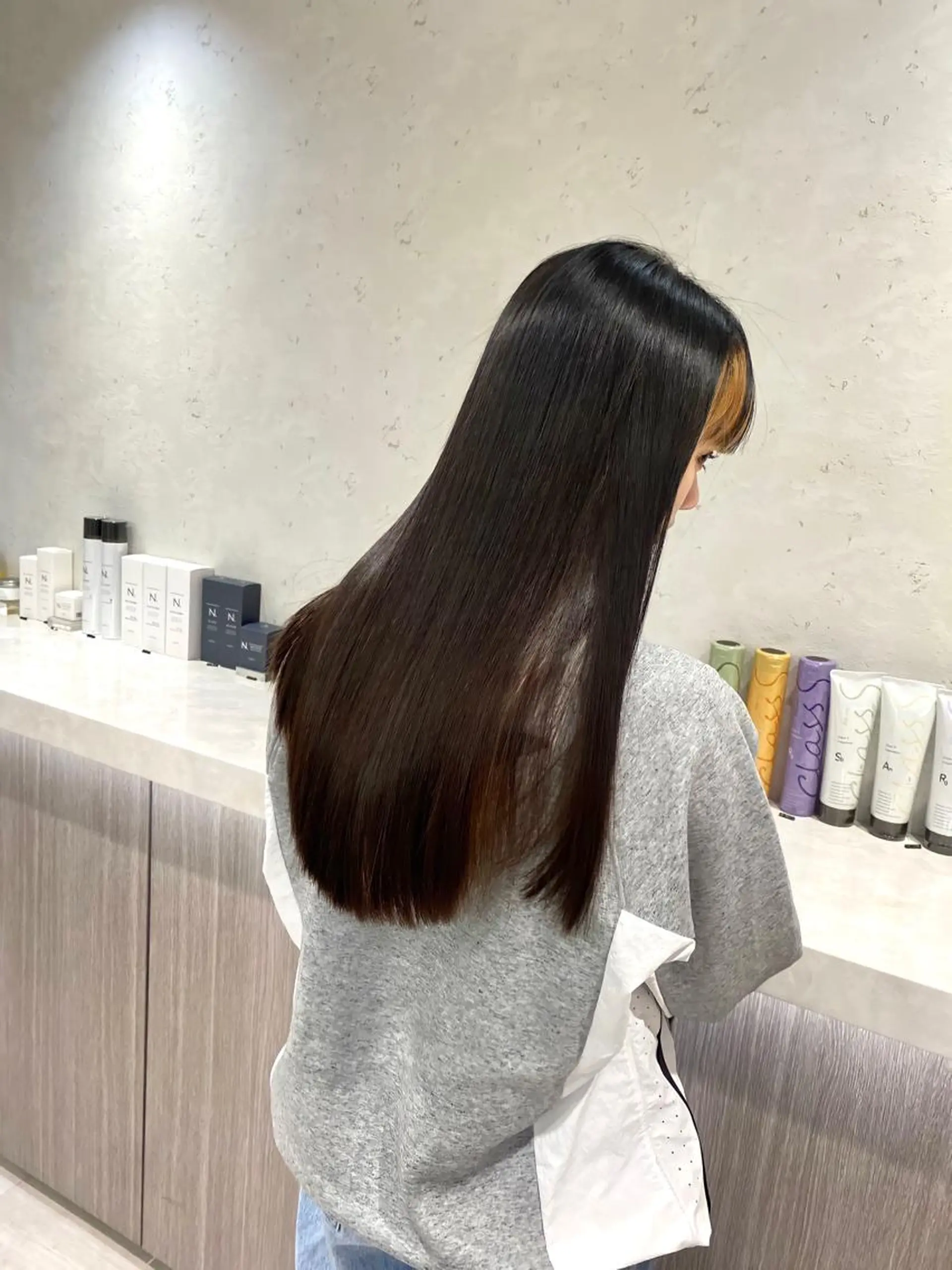 ロング ハイライト 髪質改善 縮毛矯正 トリートメント 酸熱トリートメント メンズ特化 刈り上げない/金井のヘアスタイル