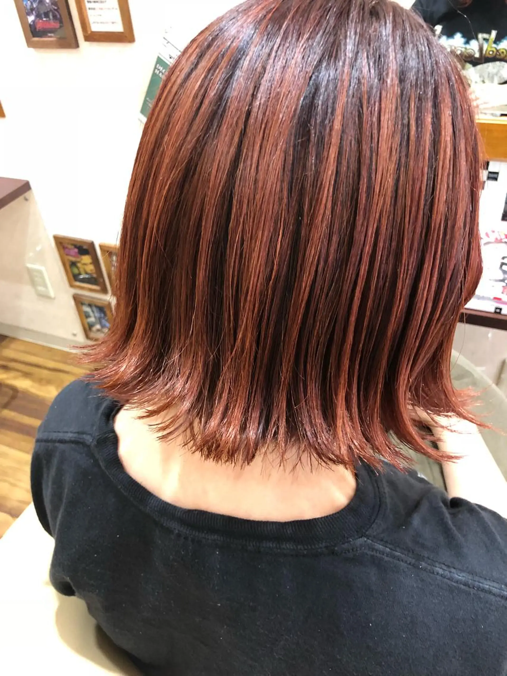 ミディアム カラー 國次 夕貴のヘアスタイル