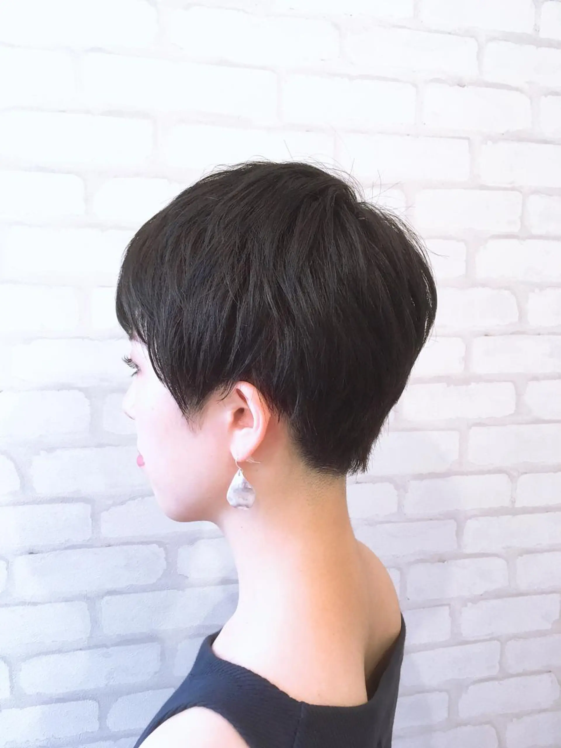 ショート アオガミ （前髪顔周りカット）のヘアスタイル