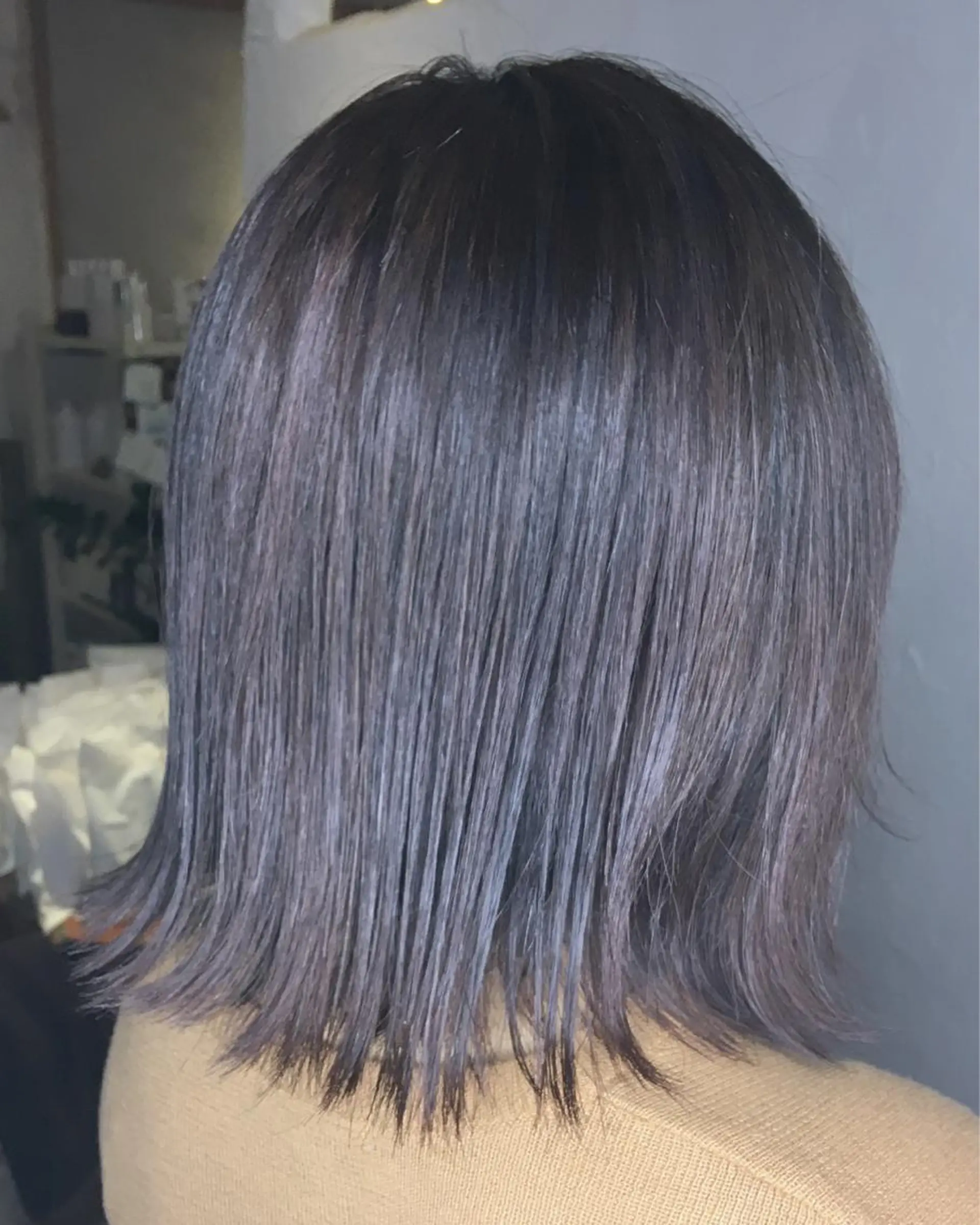 ショート カラー パーマ ヘアアレンジ アッシュ ラベンダーカラー ラベンダーアッシュ 外ハネヘア エグチ アキラのヘアスタイル