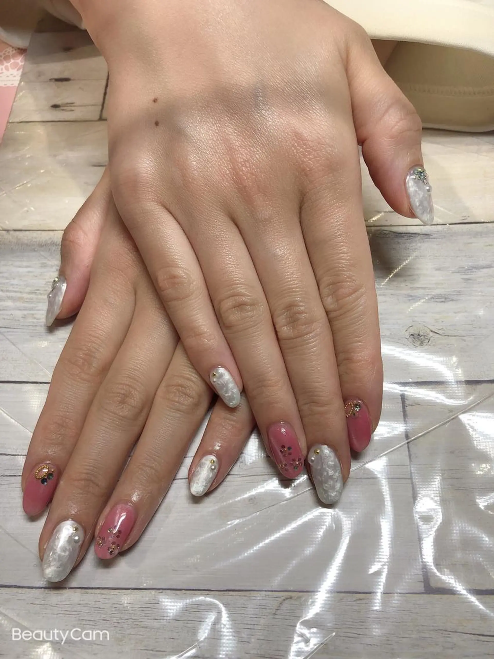 ネイル 💎Guarendo💎錦糸町店所属・✨アン ミユ✨のネイルデザイン