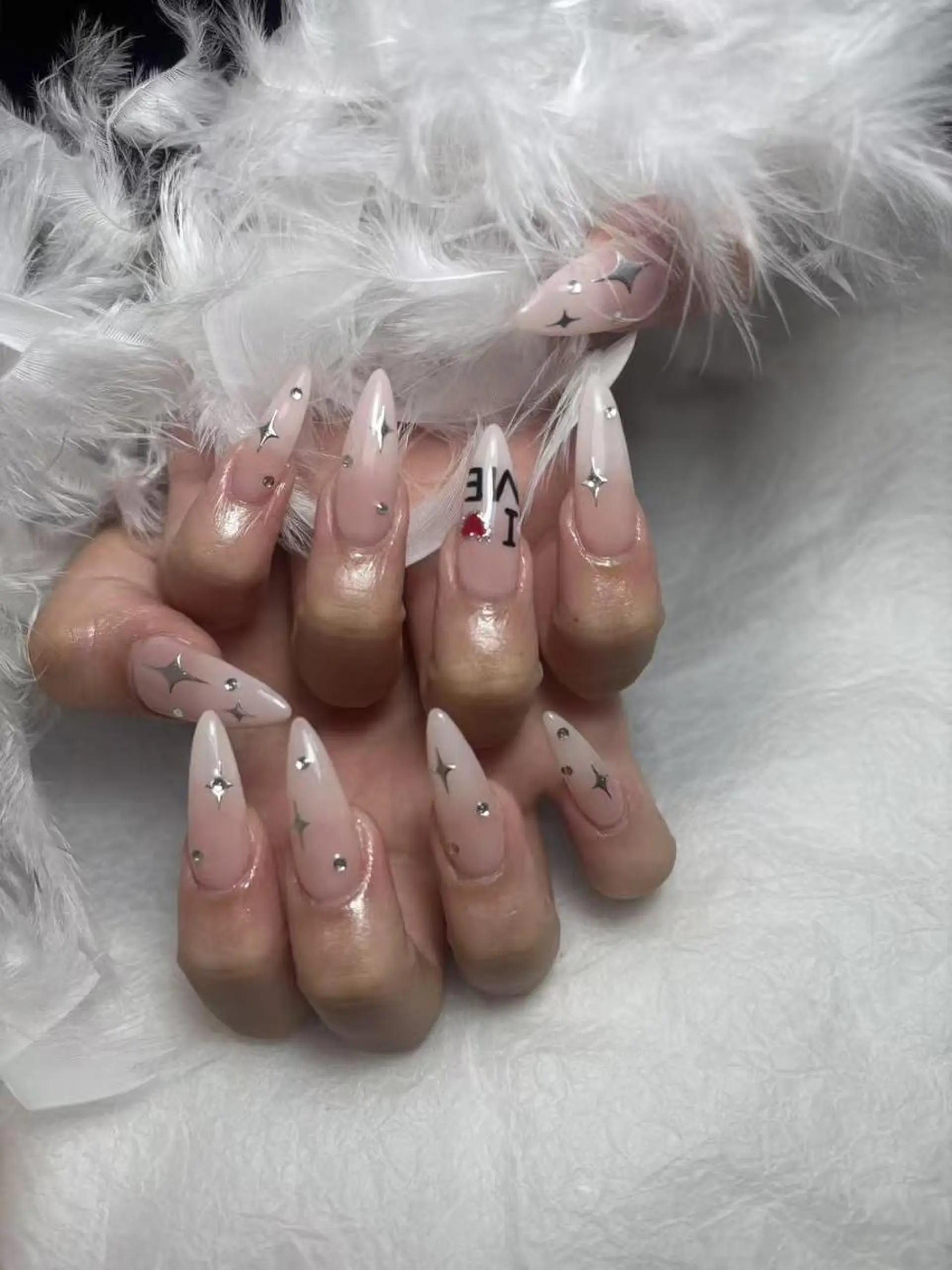 ネイル DEMAIN- 🌹のネイルデザイン