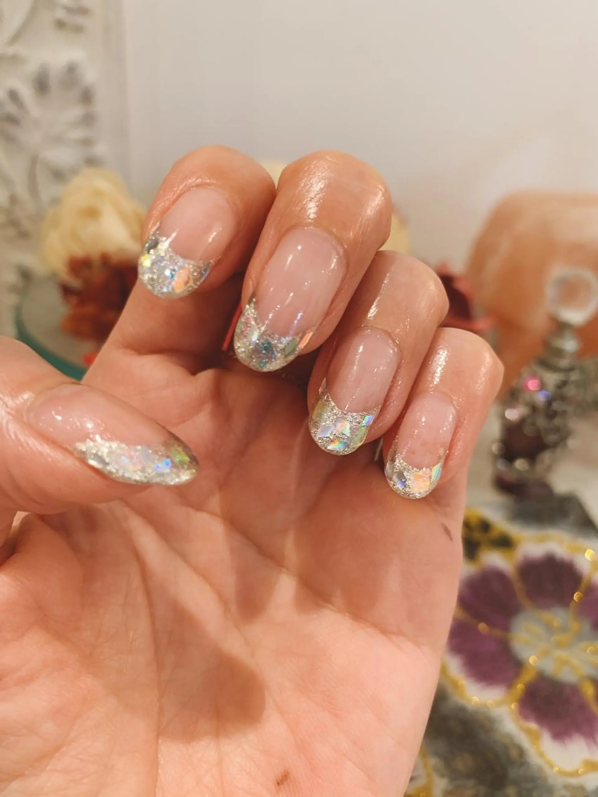 ネイル フレンチネイル ガラスフレンチ アトリエKT-2所属・ナルサワ トモミのエステ・リラクイメージ