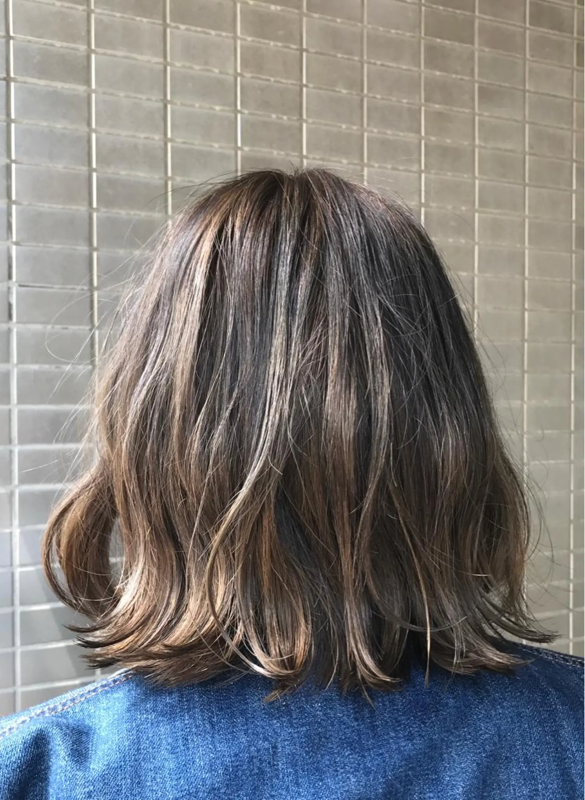 ミディアム カラー グレージュ ハイライトカラー ハイライト FUKO Hip's eyesのマツエク・マツパデザイン