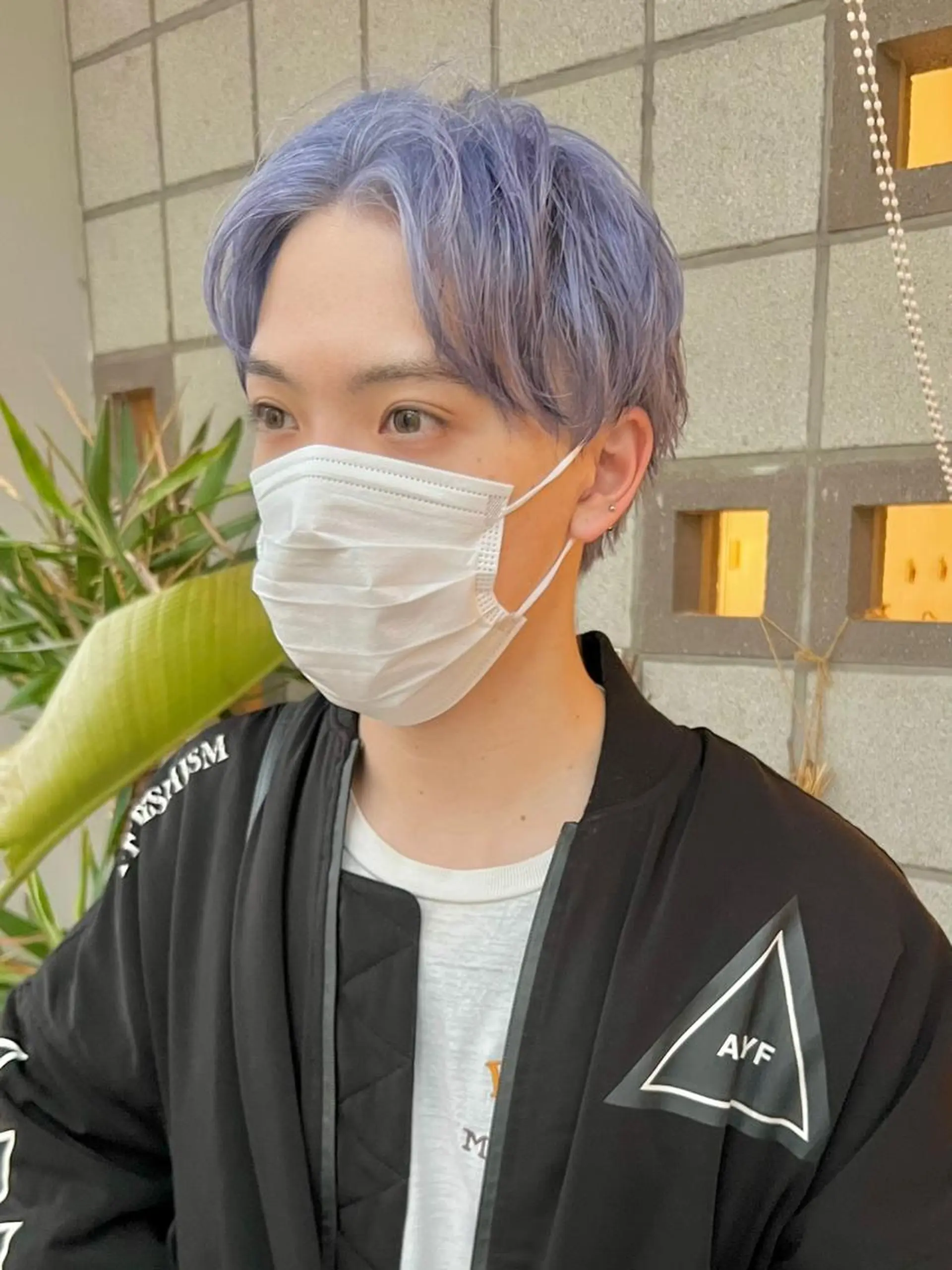 カラー メンズ メンズブリーチ ブリーチ ブルーカラー カット ヘアカラー メンズパーマ/フェ ザーパーマ/古川晴輝のヘアスタイル