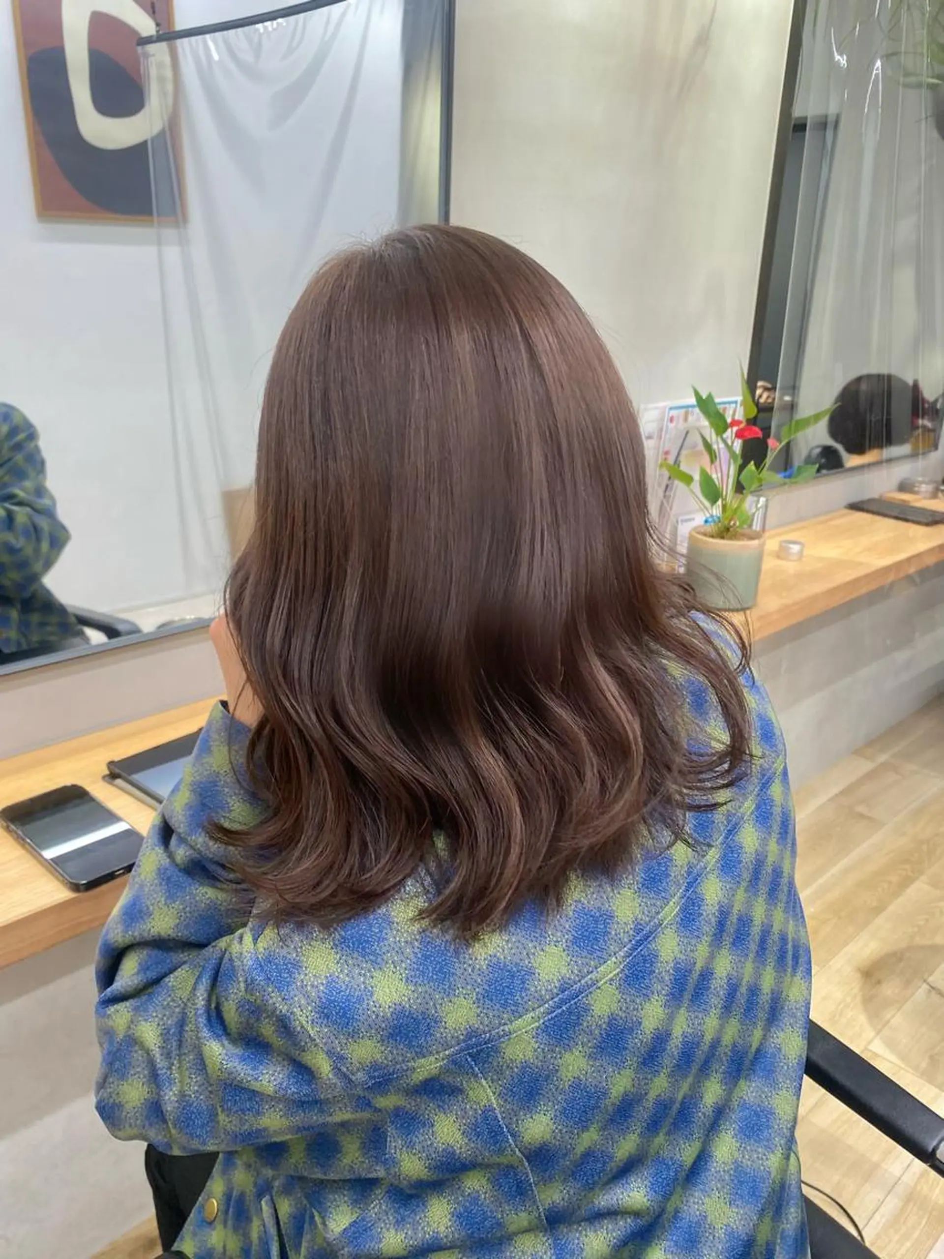 ミディアム カラー ショコラグレージュ グレージュ noa/ 渋谷のヘアスタイル