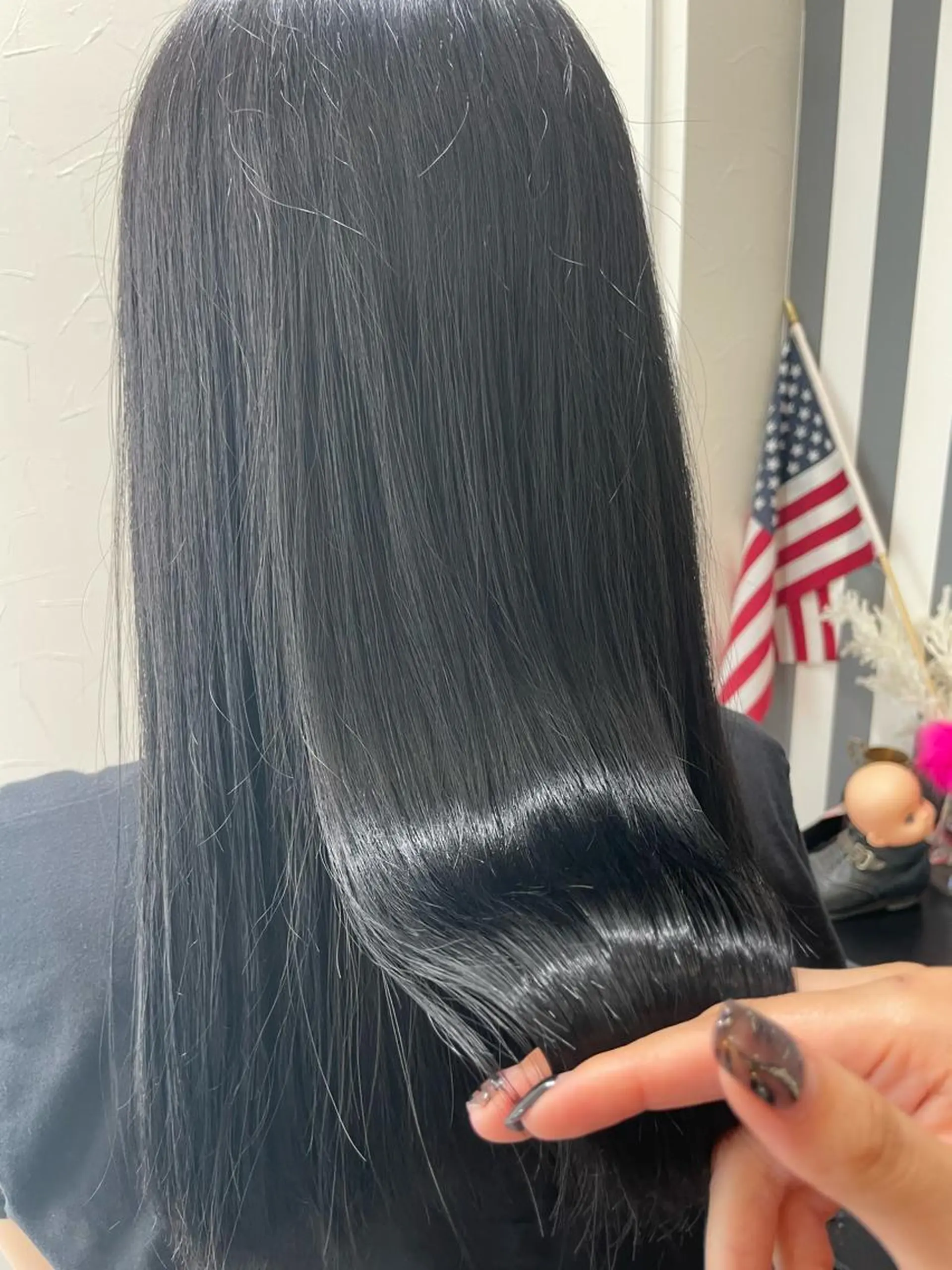 ロング トリートメント ARISA🦋推し・ アニメカラー/派手髪のヘアスタイル