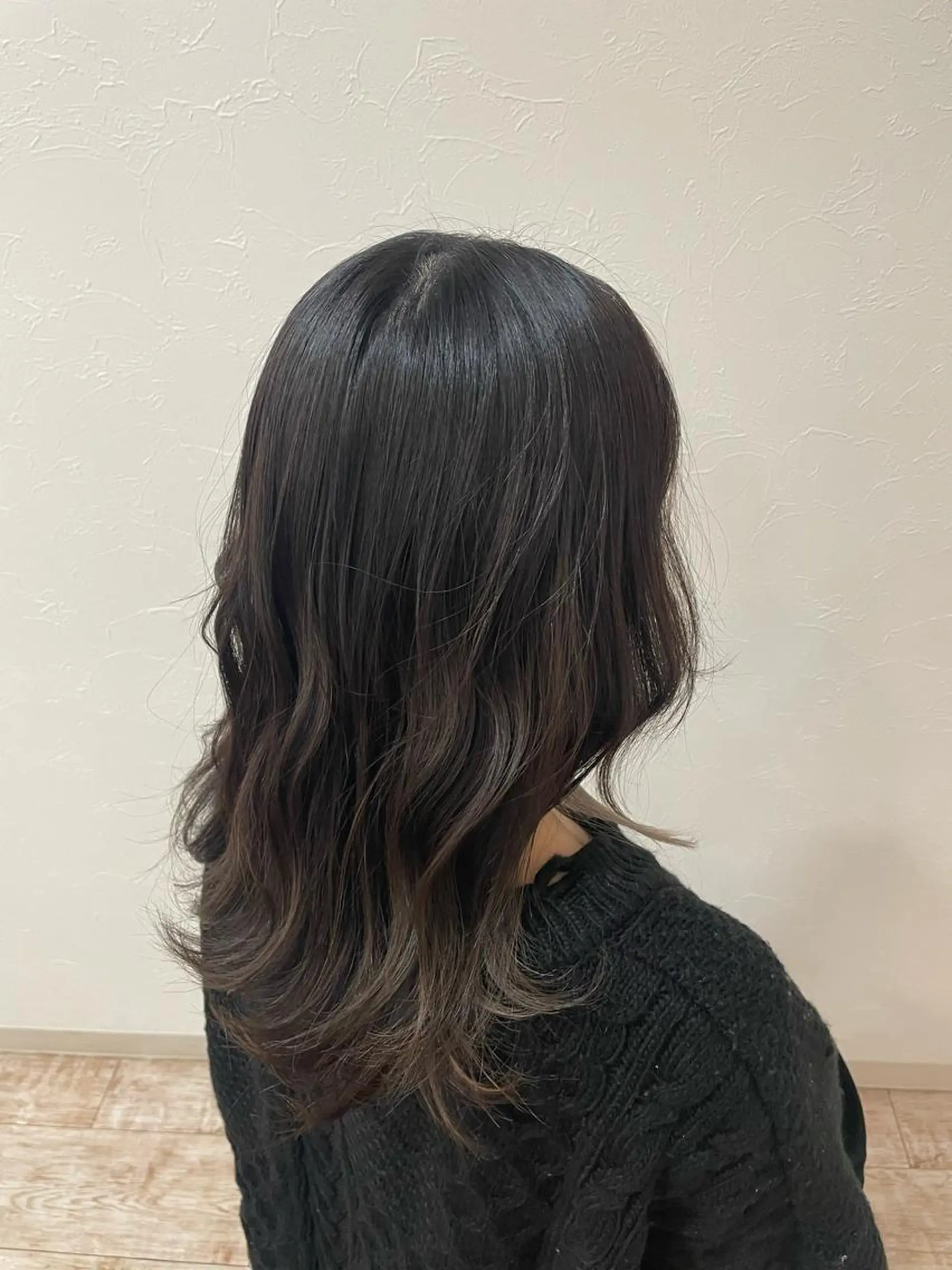 セミロング HUE所属・西能 心音のヘアスタイル