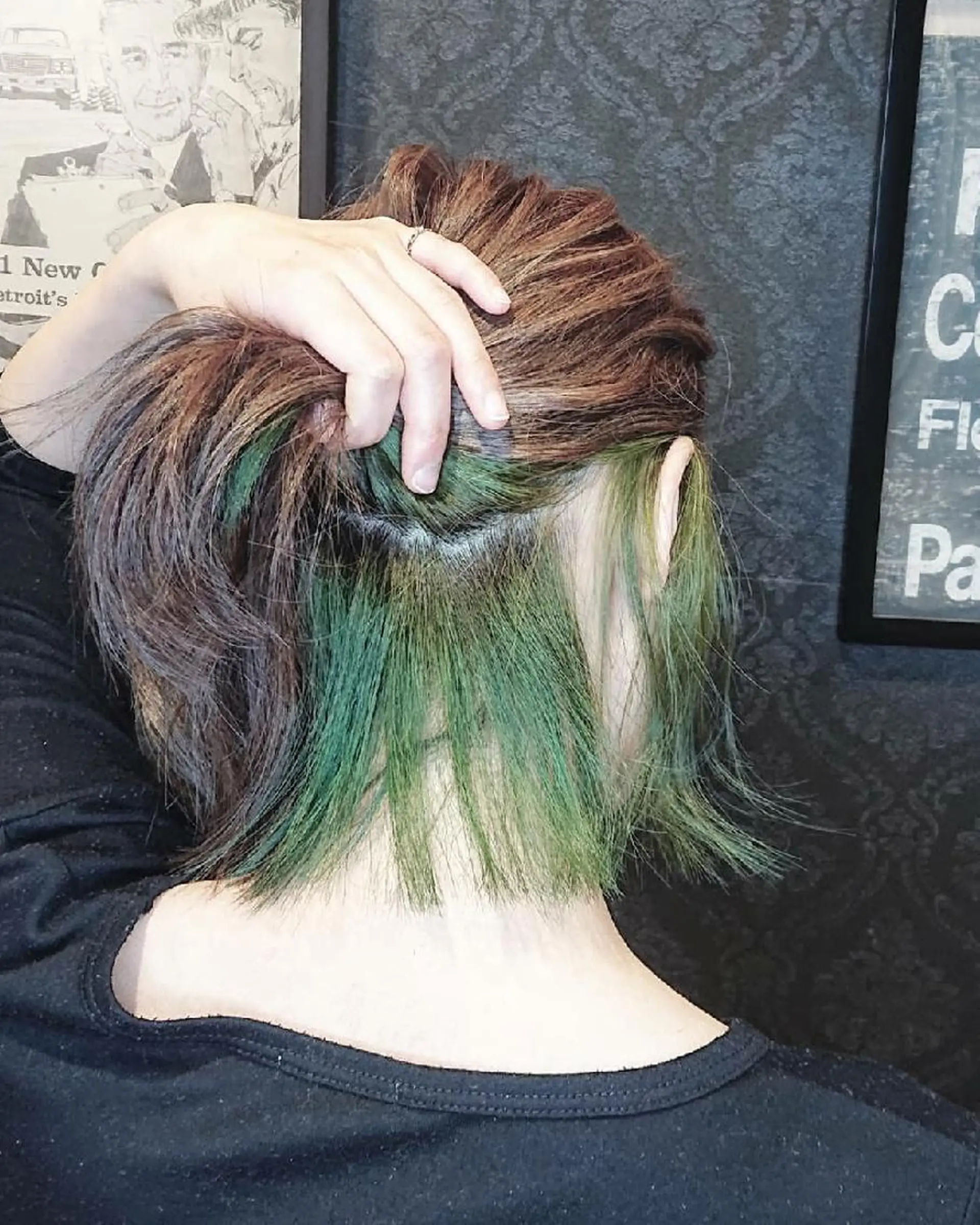 ミディアム カラー グレージュ インナーカラー カット ヘアカラー 保住 恭平のヘアスタイル