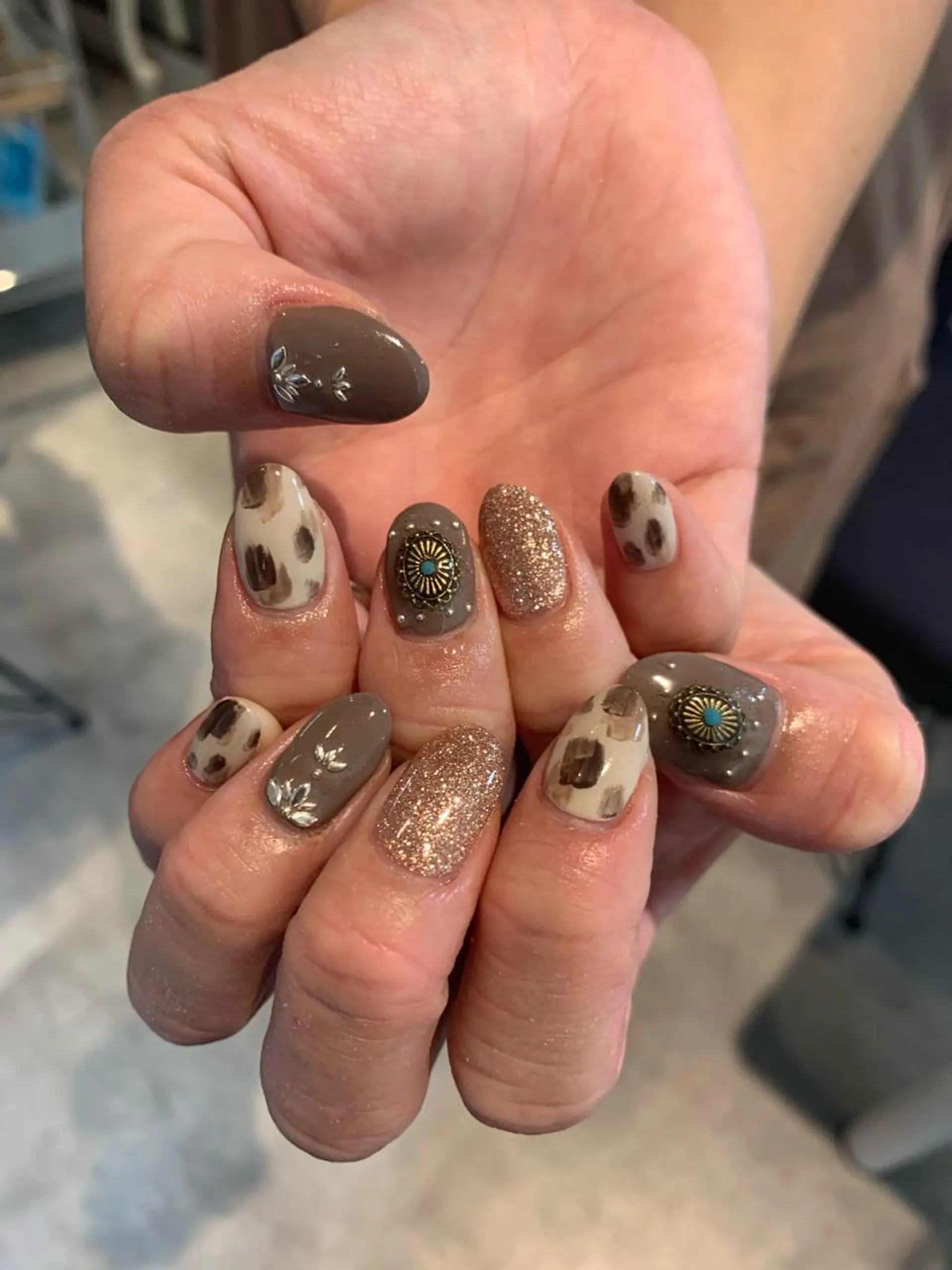 ネイル nail room clear. パラジェル所属・sode shioriのネイルデザイン