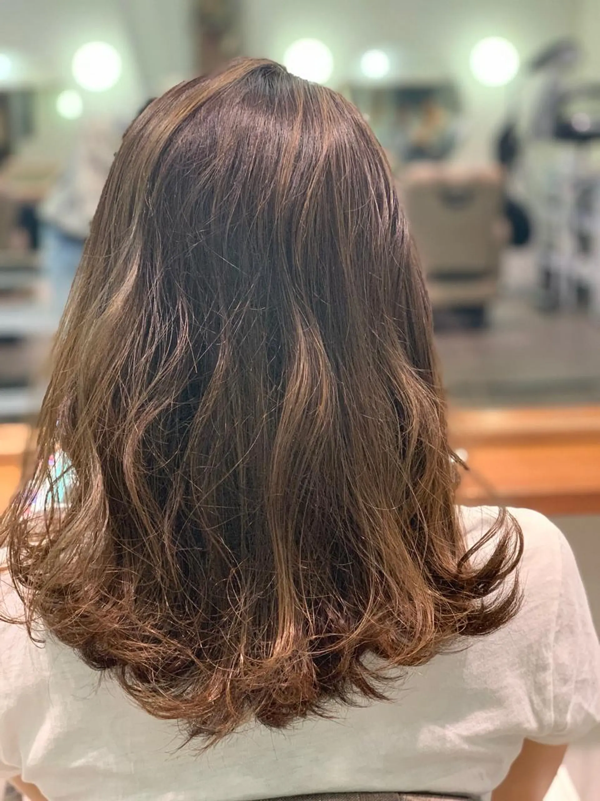 ミディアム カラー 指名支持率NO.1 スタイリストのヘアスタイル