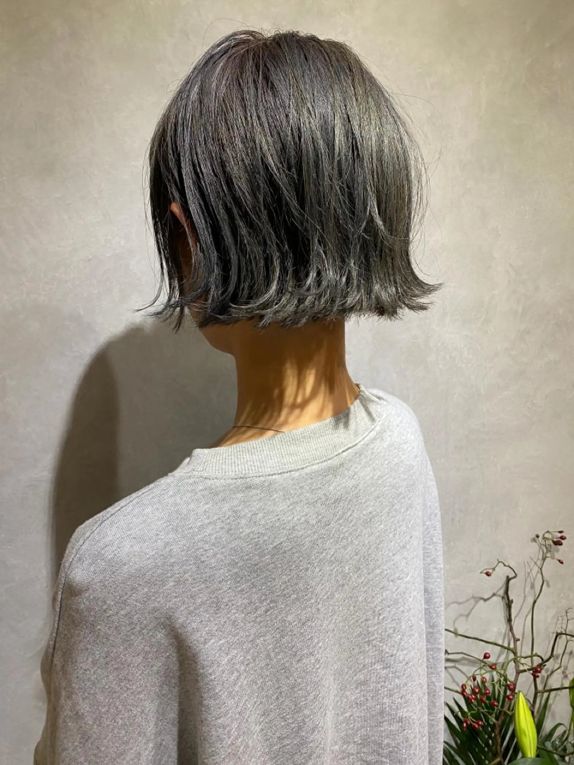 ショート カラー グレージュ ACT仙川所属・みうら ミウラのヘアスタイル