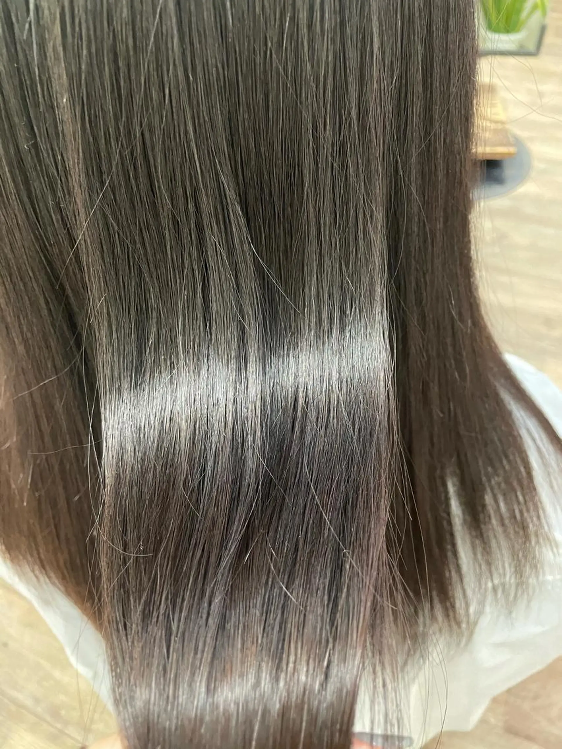 セミロング トリートメント R'well所属・はばすみれ🎀ﾈｲﾙ 光ﾌｪｲｼｬﾙ ﾍｱのネイルデザイン