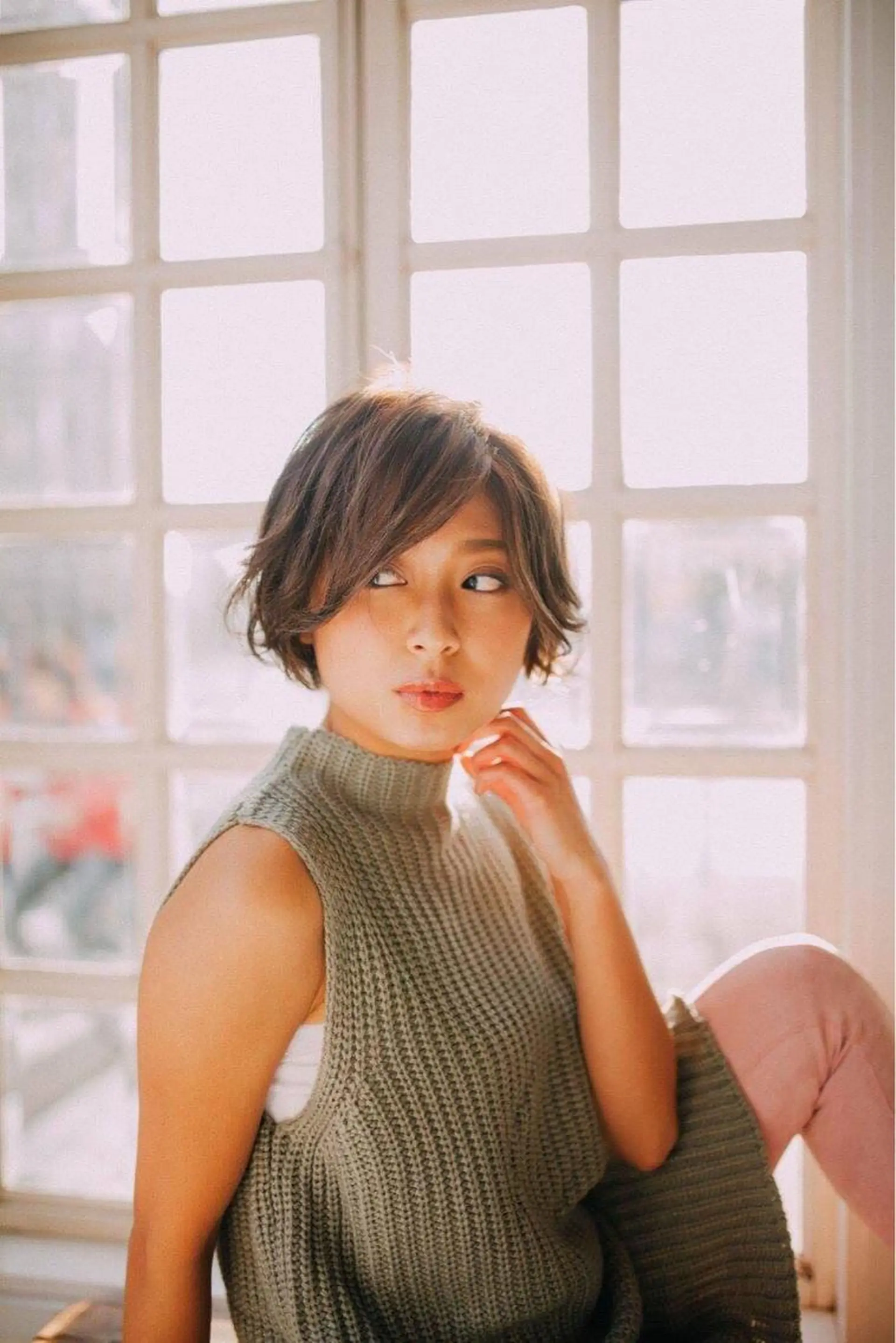 ショート アッシュ ハイライト 【メゾンドナリタ】MAISON DE NARITA所属・佐藤 香織のヘアスタイル