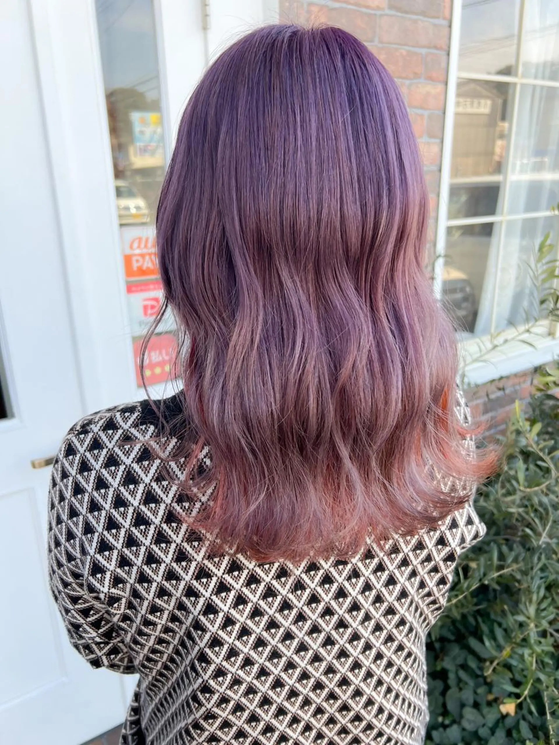 セミロング カラー ピンクカラー バイオレットカラー YURAGI🤍 SAEのヘアスタイル