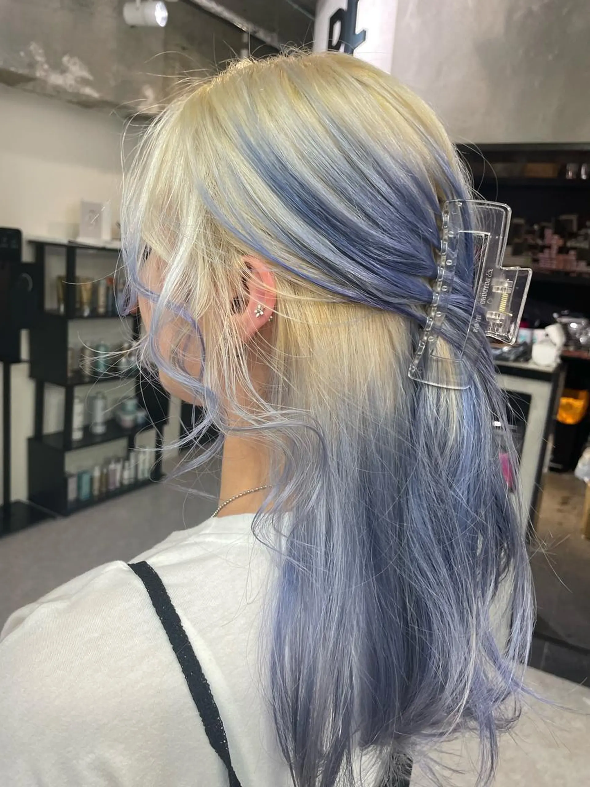 ミディアム 韓国ハイトーン🦋 hikariのヘアスタイル