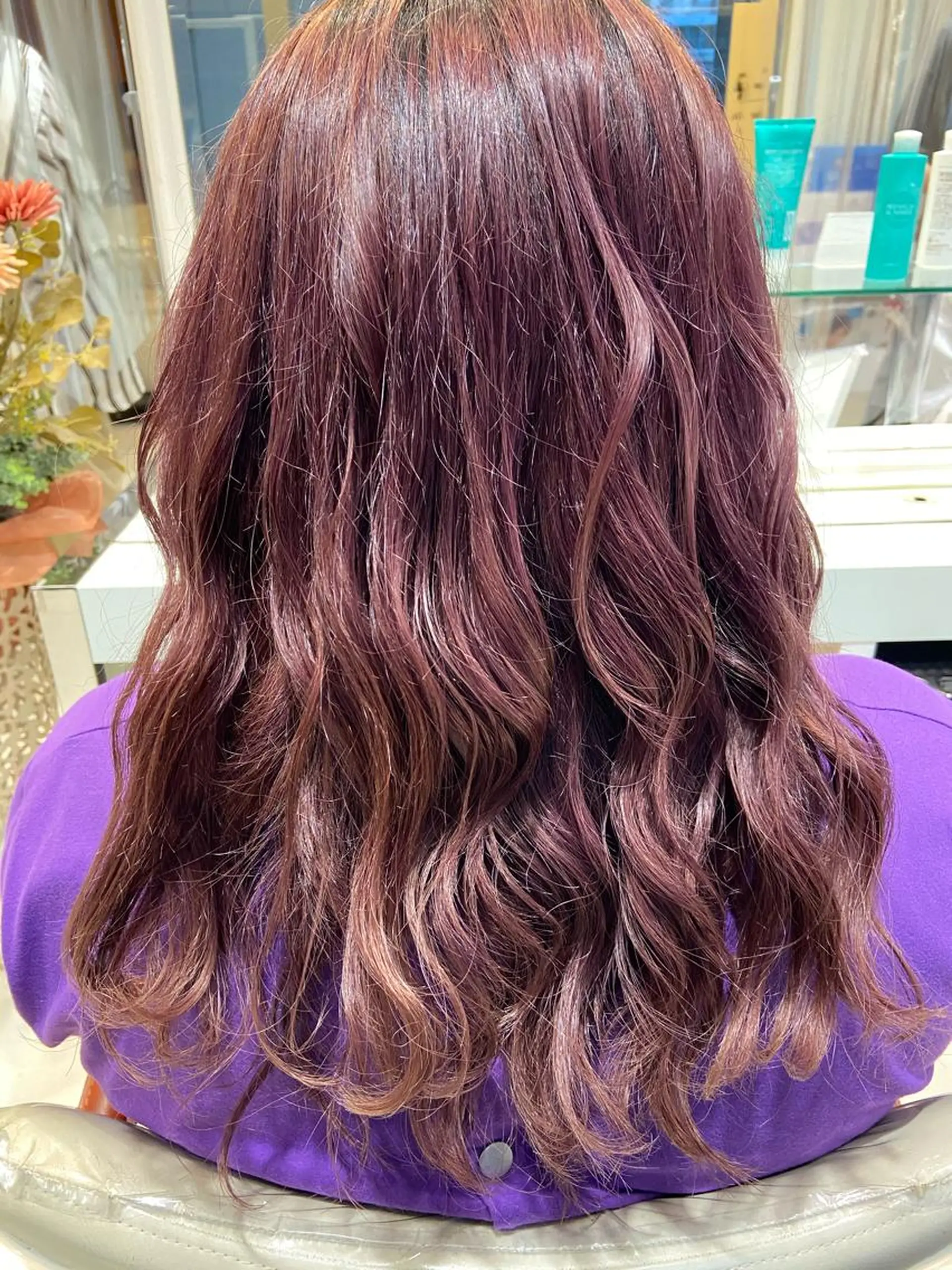 セミロング カラー SALOWIN 新宿三丁目East所属・縮毛矯正/艶カラー /美髪/ﾒｸﾞﾐのヘアスタイル