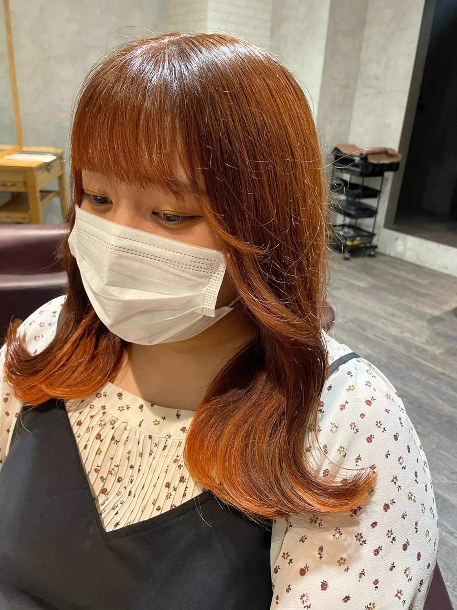 セミロング 🦄艶カラー×韓国 NANA💎🐬のヘアスタイル