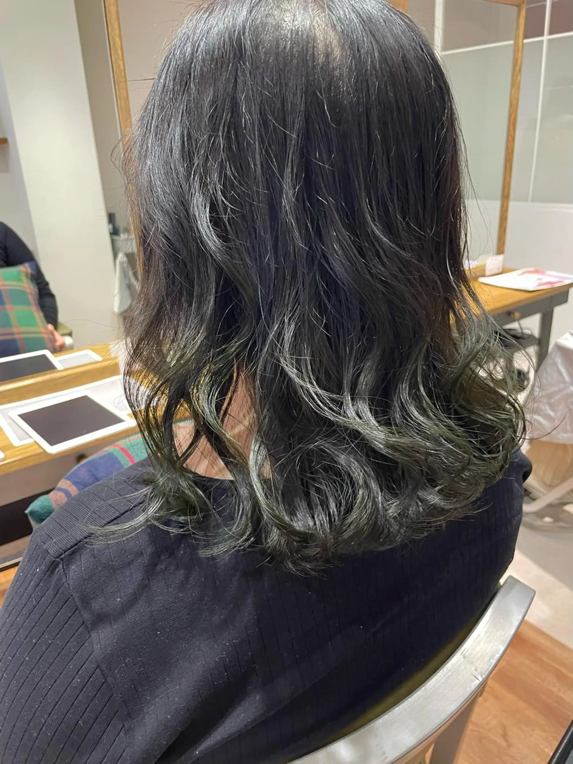 ミディアム カラー 🌈🌸あおき みちる🌟💗のヘアスタイル