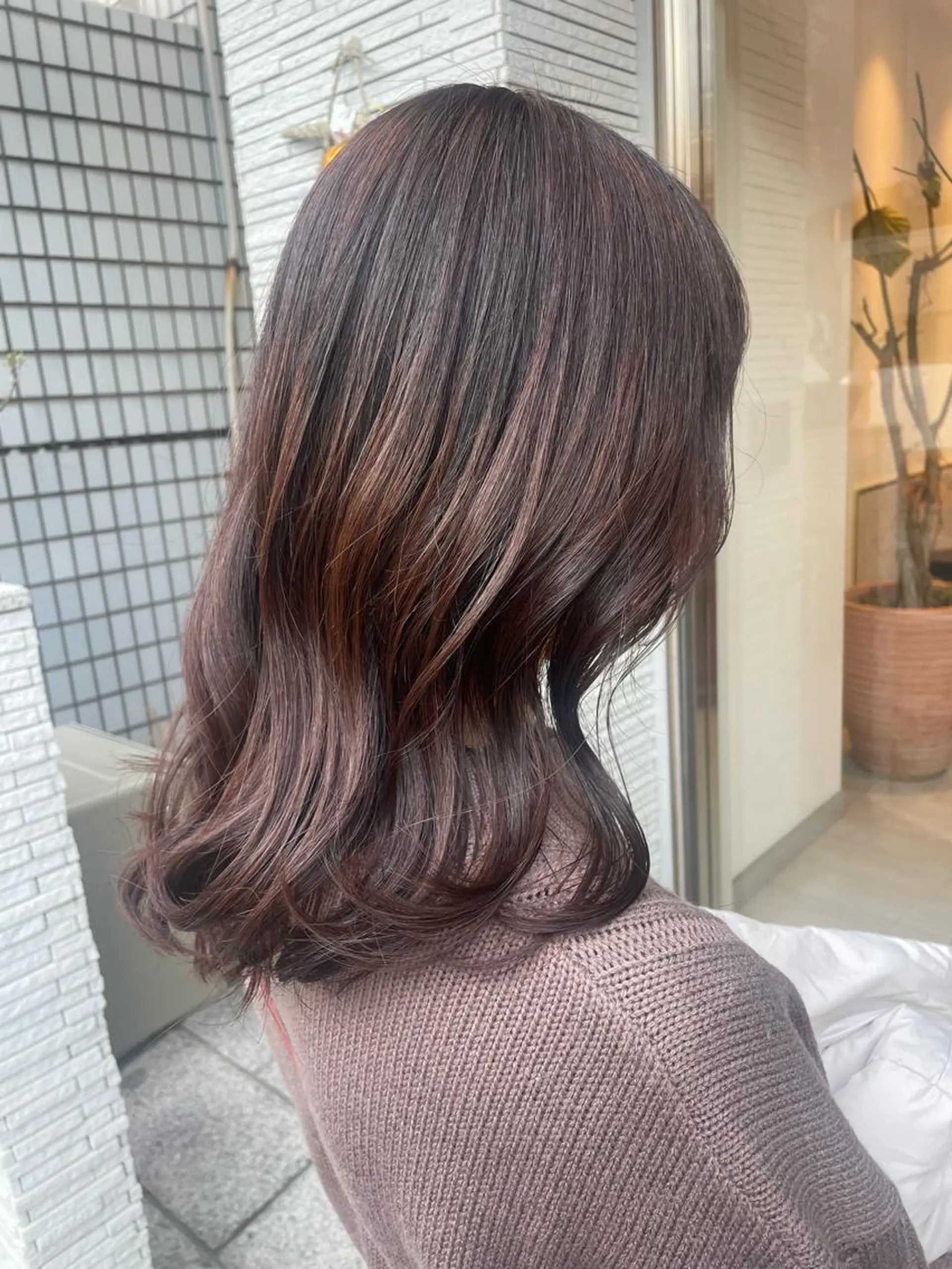 ロング カラー PRIMA aimer所属・前田 花綸のヘアスタイル