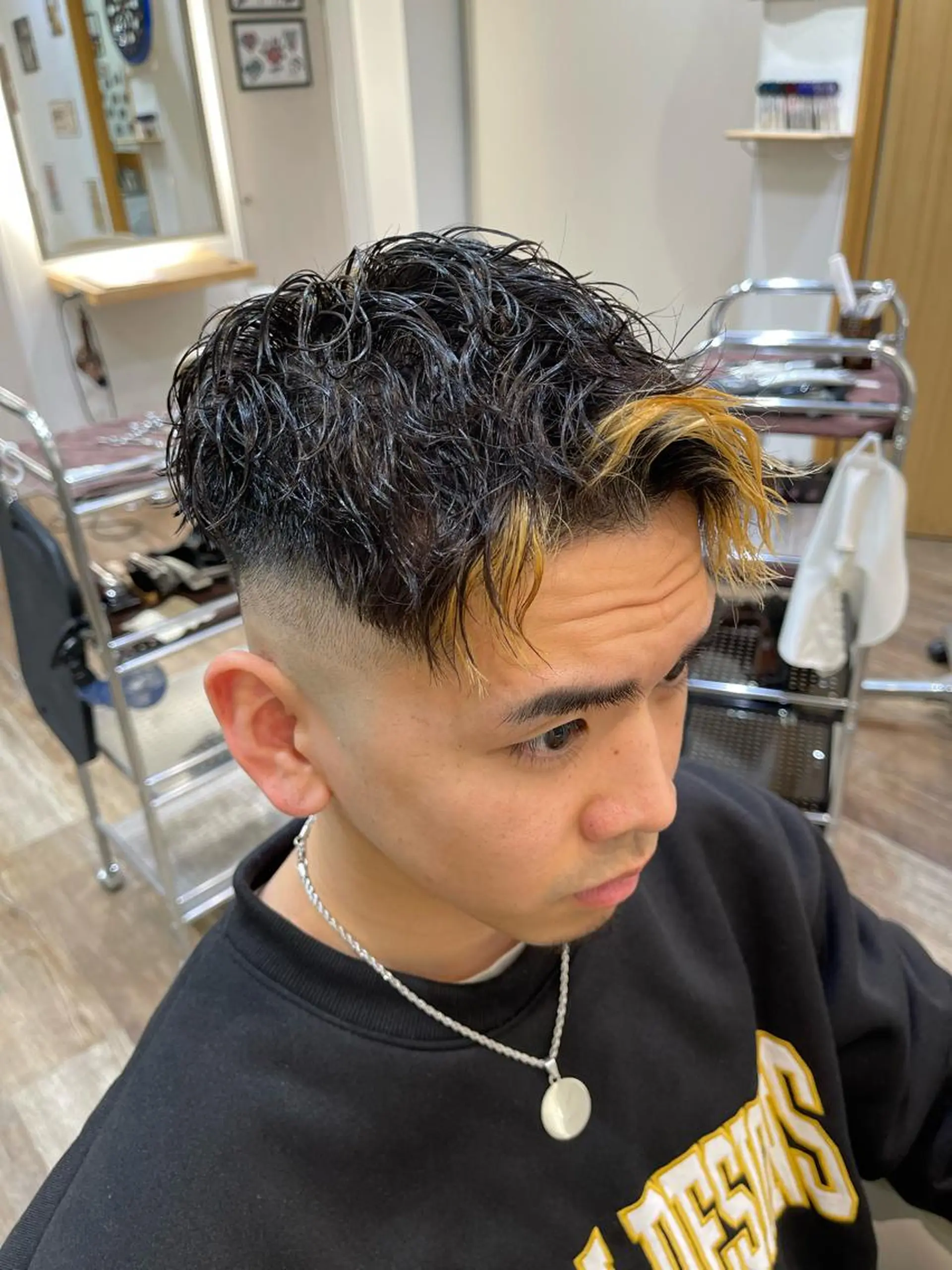 ショート カラー パーマ メンズ カット ヘアカラー メンズパーマ 北原寿樹のヘアスタイル