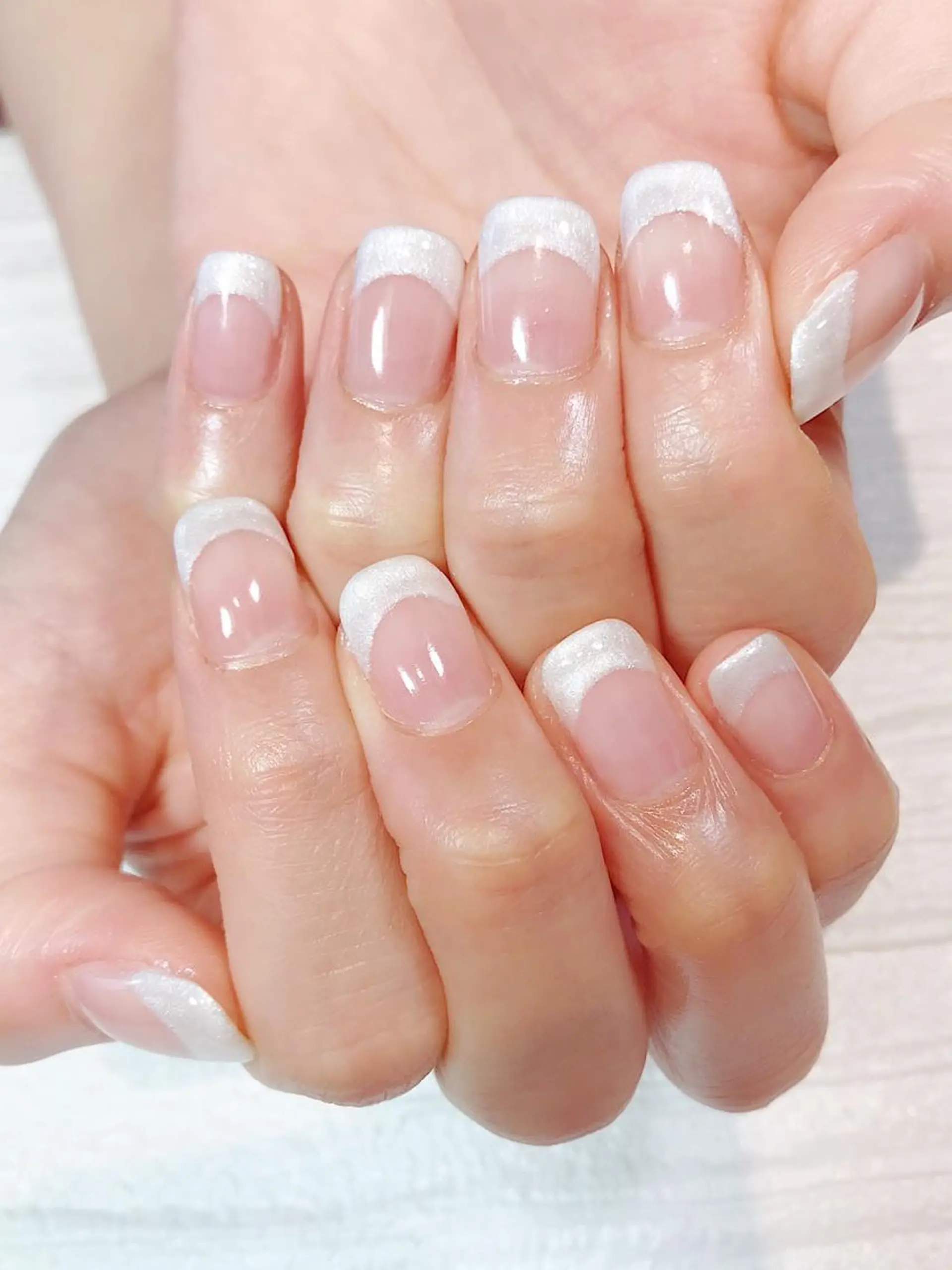 ネイル クリアネイル フレンチネイル ジェルネイル ラメ(グリッター) ホワイト ハンドネイル NAILSALON AMULEのネイルデザイン