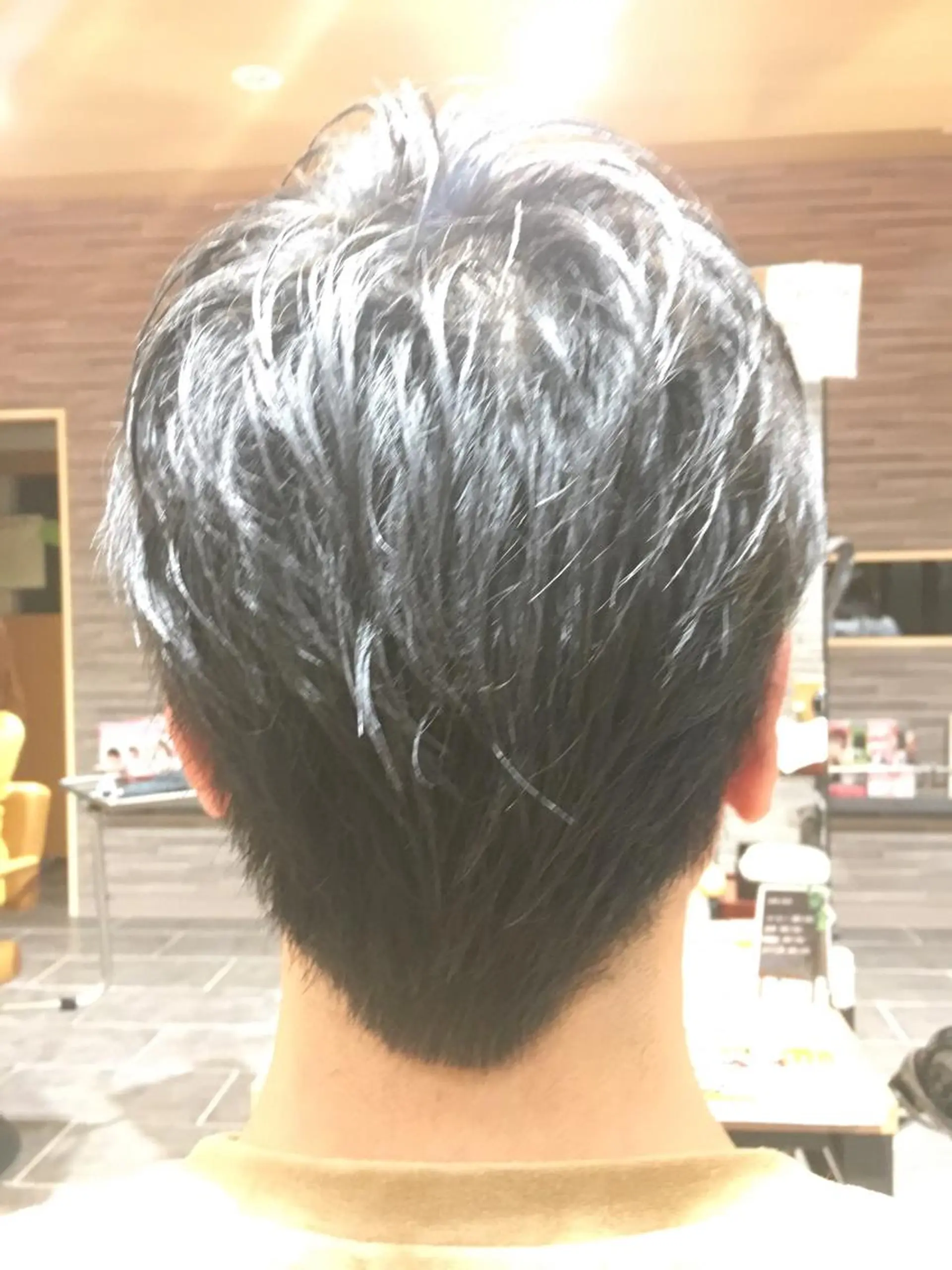 ショート メンズ 吉村 周馬のヘアスタイル