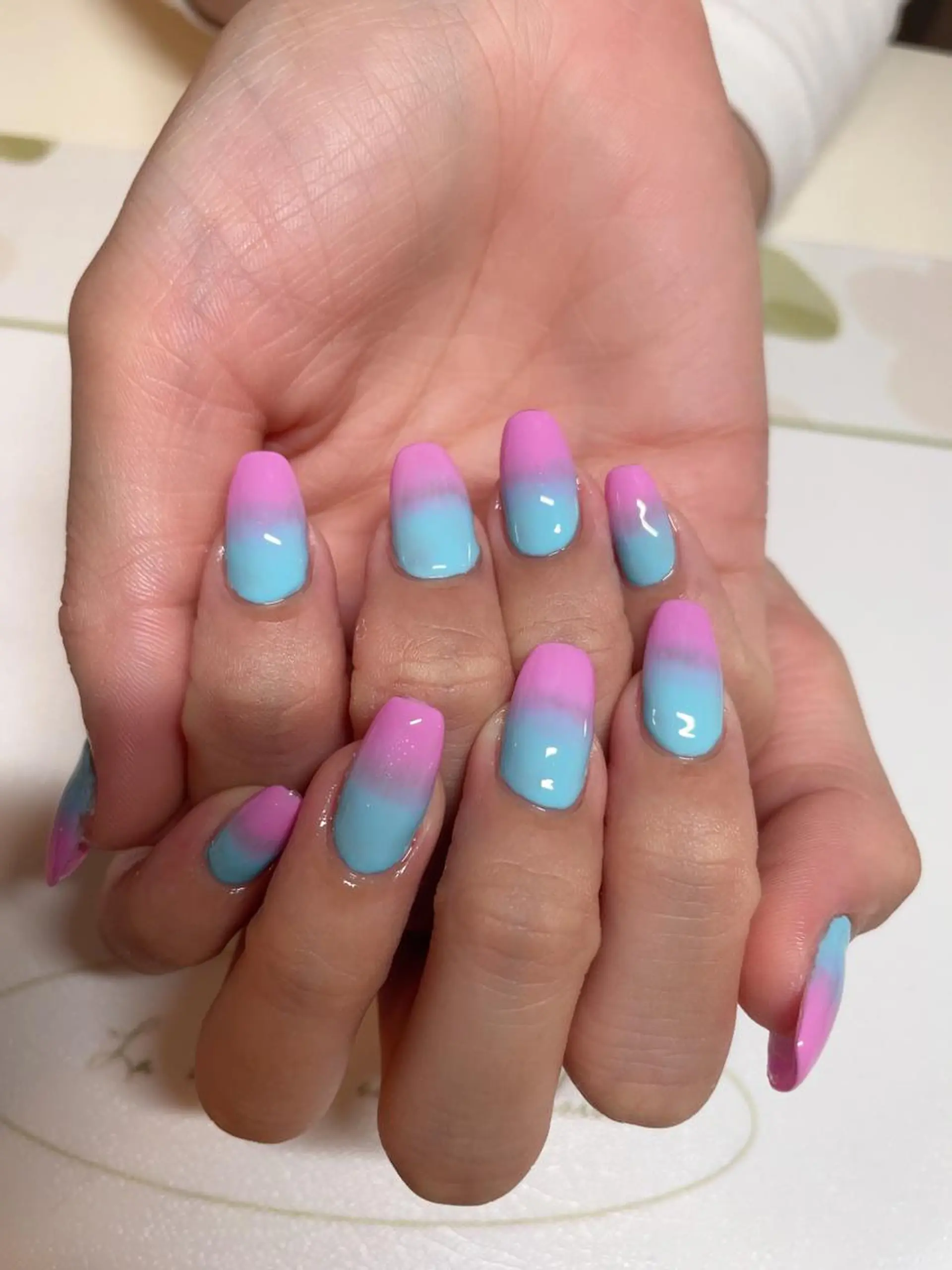 ネイル グラデーション 夏ネイル エン Nail salonのネイルデザイン
