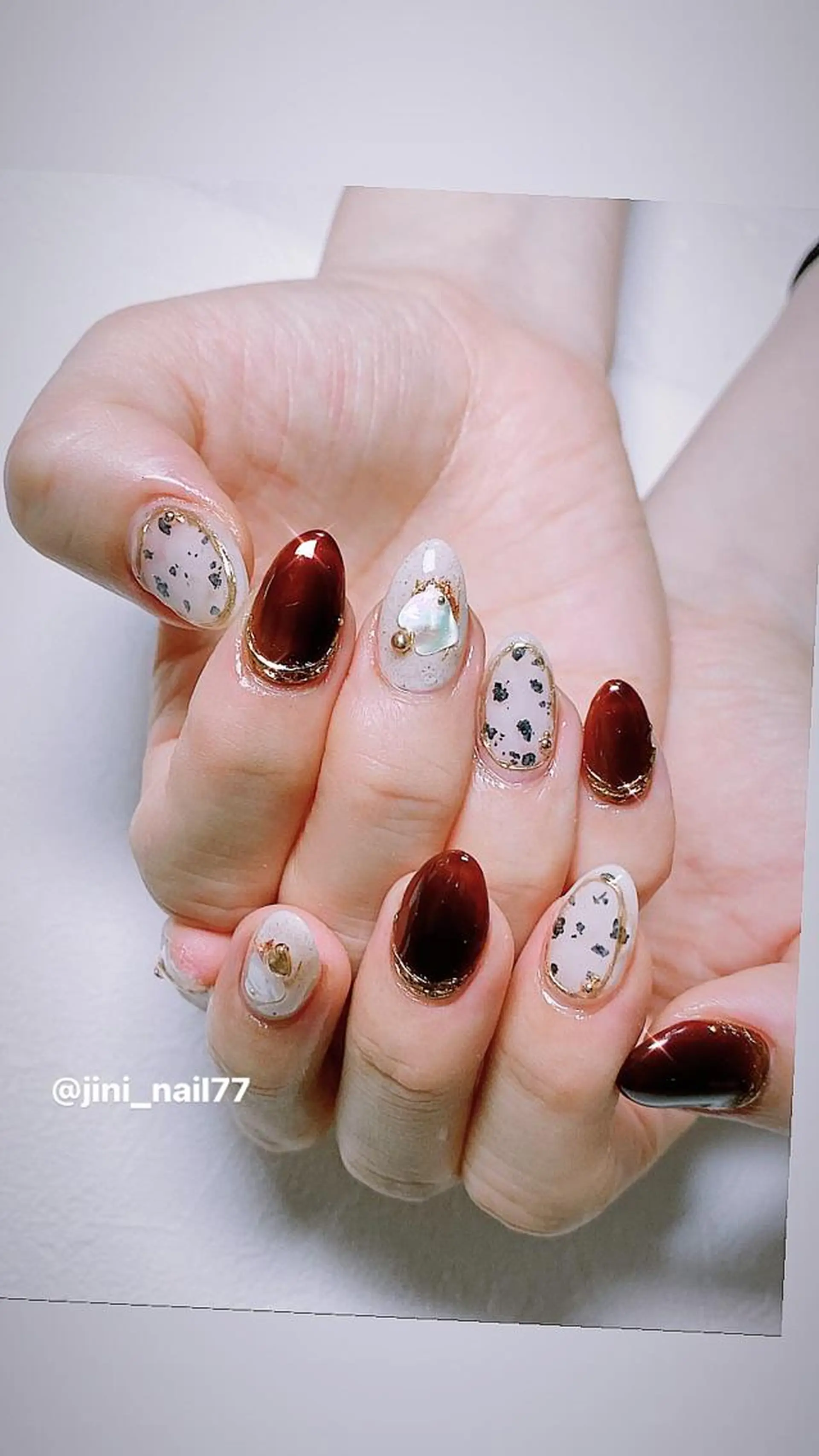 ネイル ハンドネイル JINI NAIL所属・ジニ ネイルのネイルデザイン