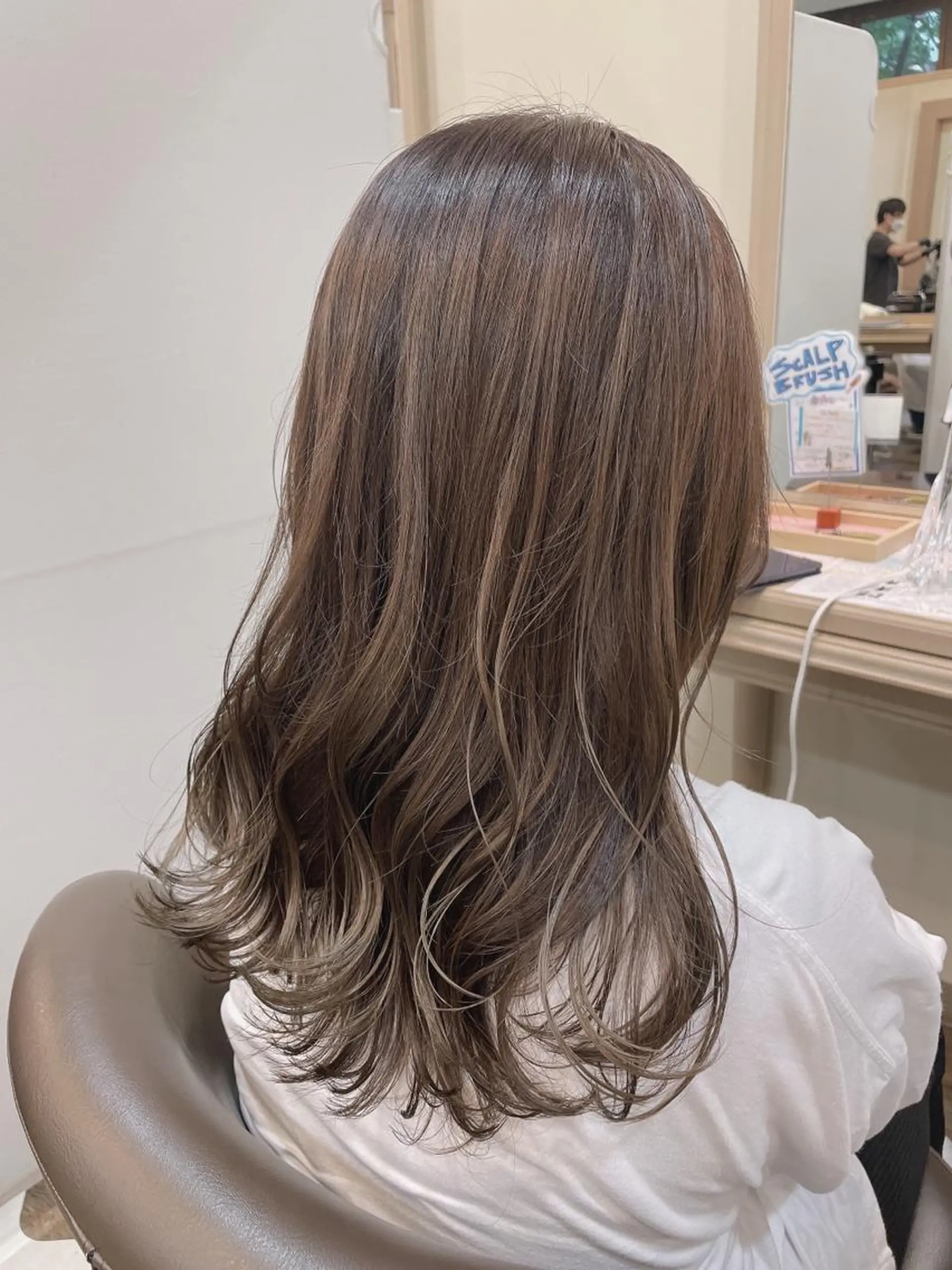 セミロング カラー カット ヘアカラー 尚平 40代からの 髪質改善専門のその他イメージ