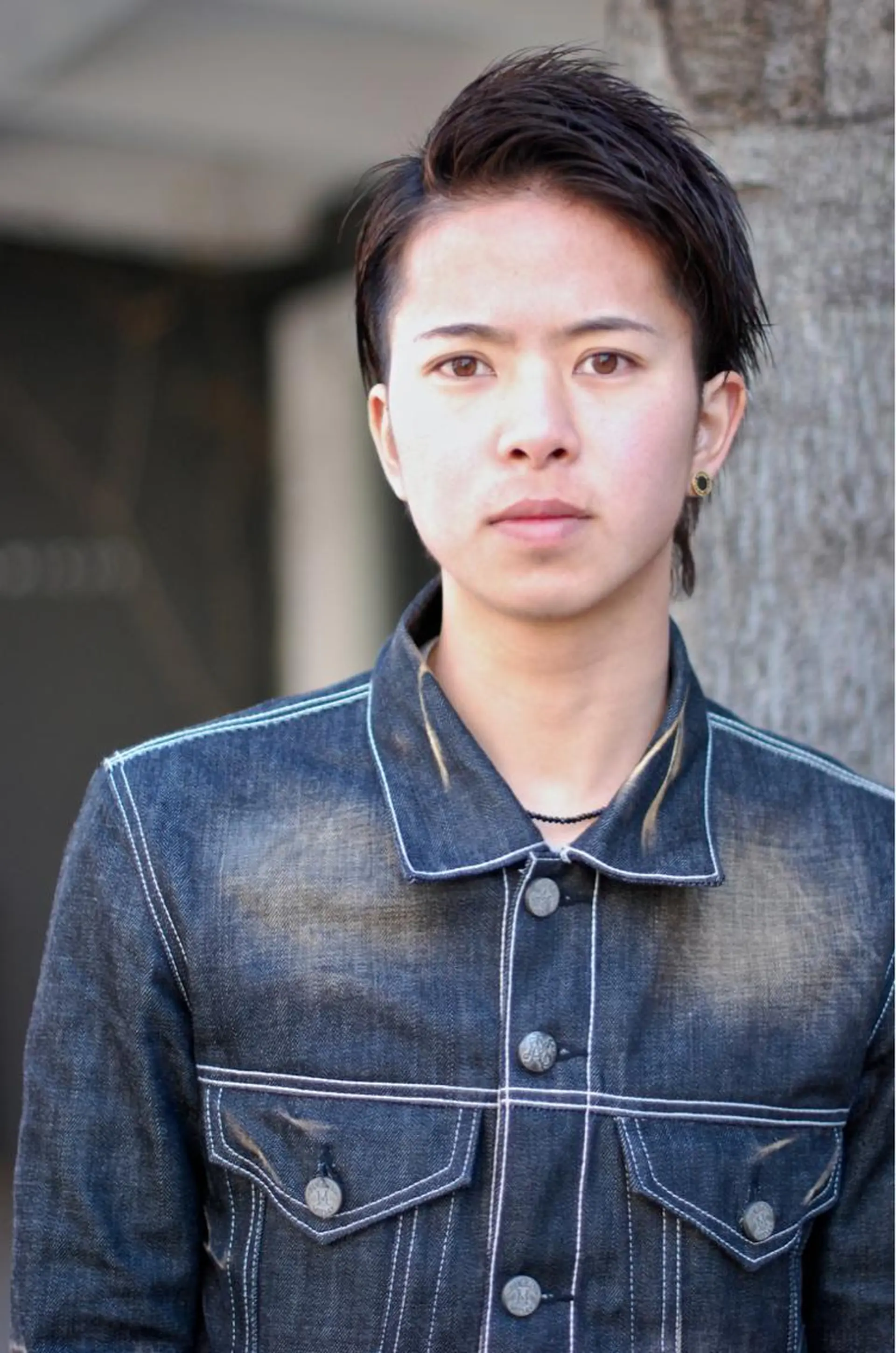 ショート カラー パーマ メンズ ビジネス 推し活専用 【派手髪】飯野ゆかりのヘアスタイル