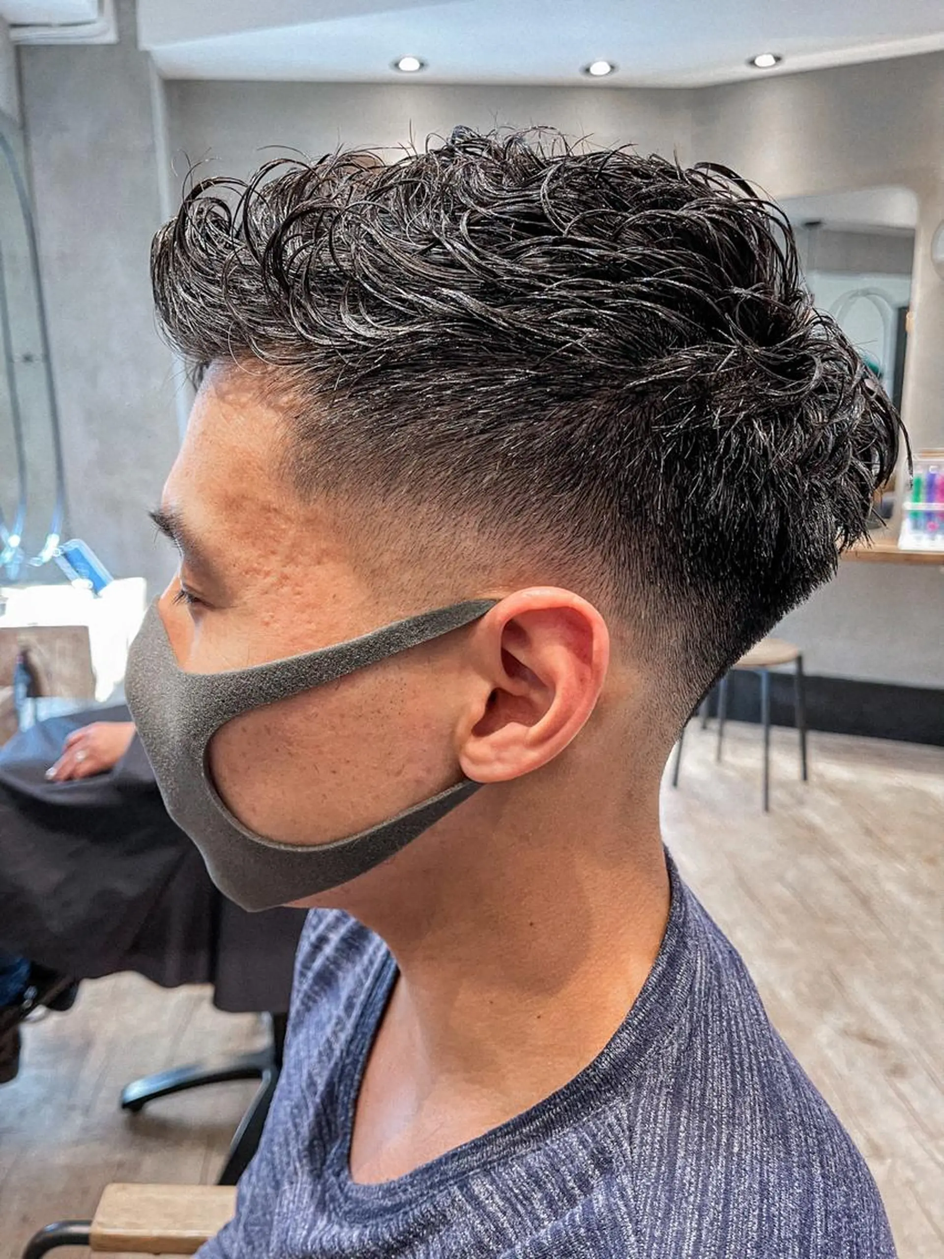 ショート パーマ メンズ ビジネス フェードカット メンズ韓国風 マッシュ メンズパーマ カット パーマ トリートメント ヘアセット amie高崎所属・高崎メンズパーマ 髪質改善TAKEのヘアスタイル