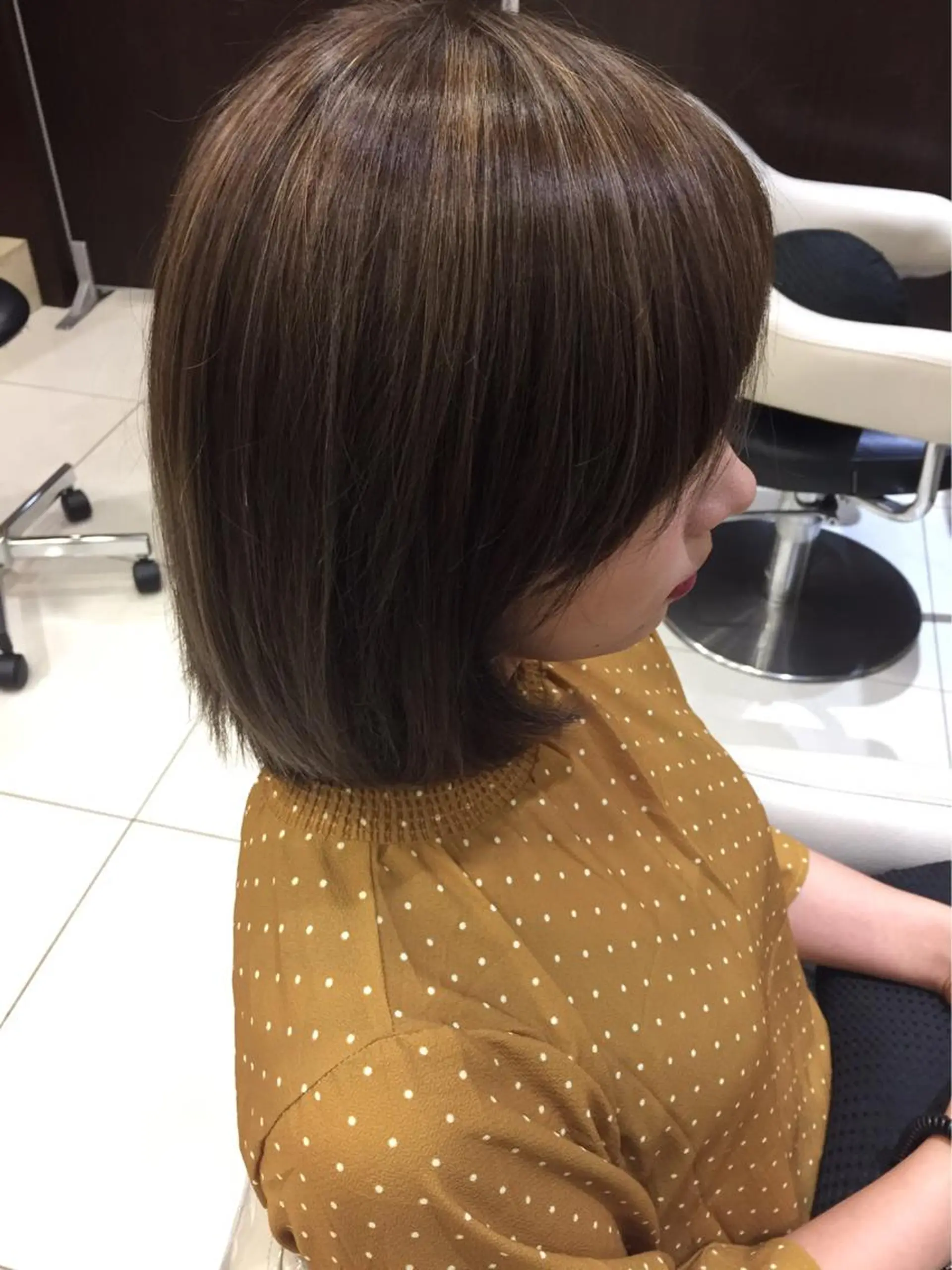 ミディアム カラー ヘアアレンジ ベージュカラー ハイライトカラー ミルクティーベージュ ハイライト メンズパーマ特化/ KAORU/店長のヘアスタイル