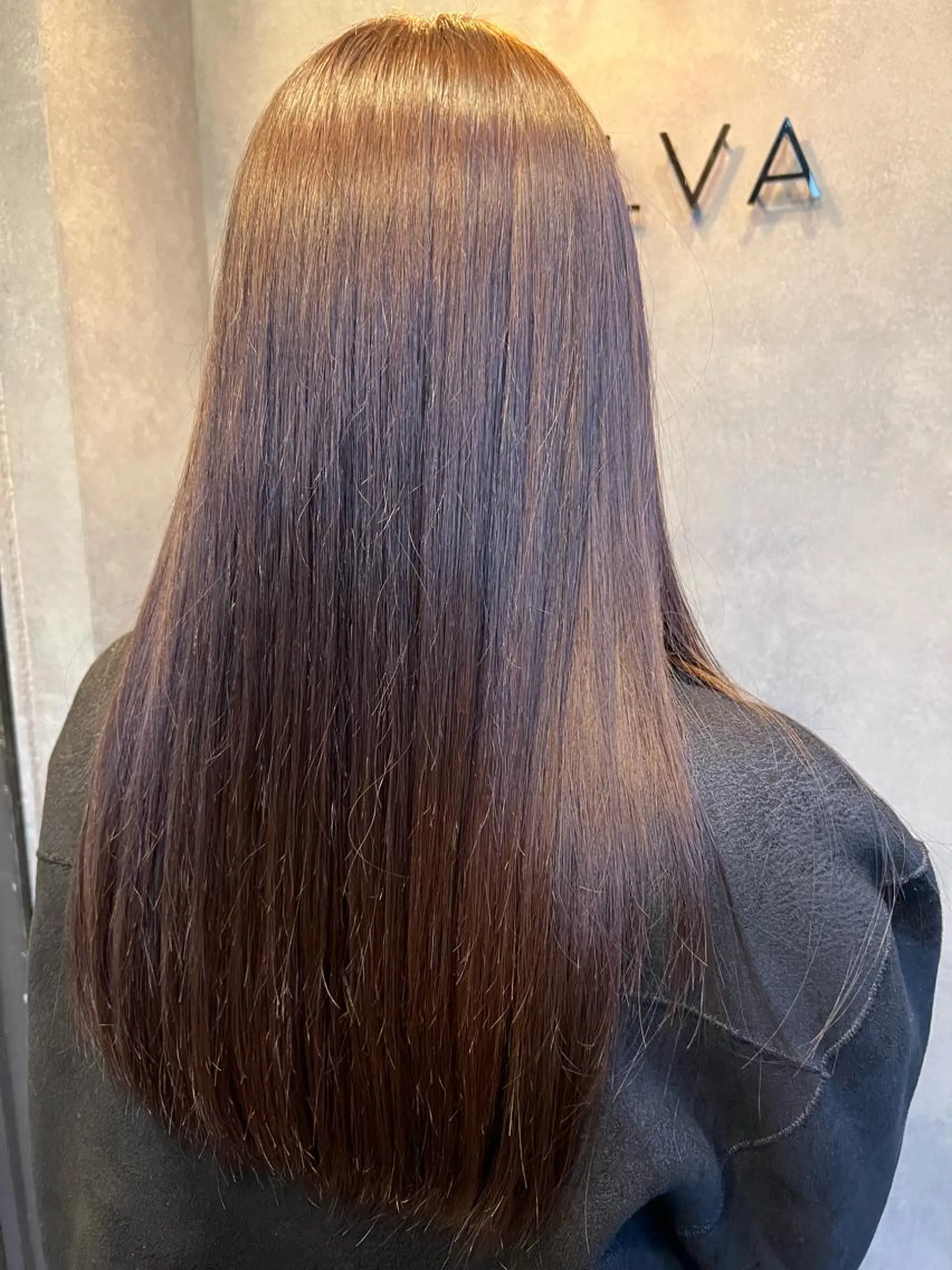 ロング カラー N°jillva 𝑘𝑎𝑟𝑖𝑛のヘアスタイル