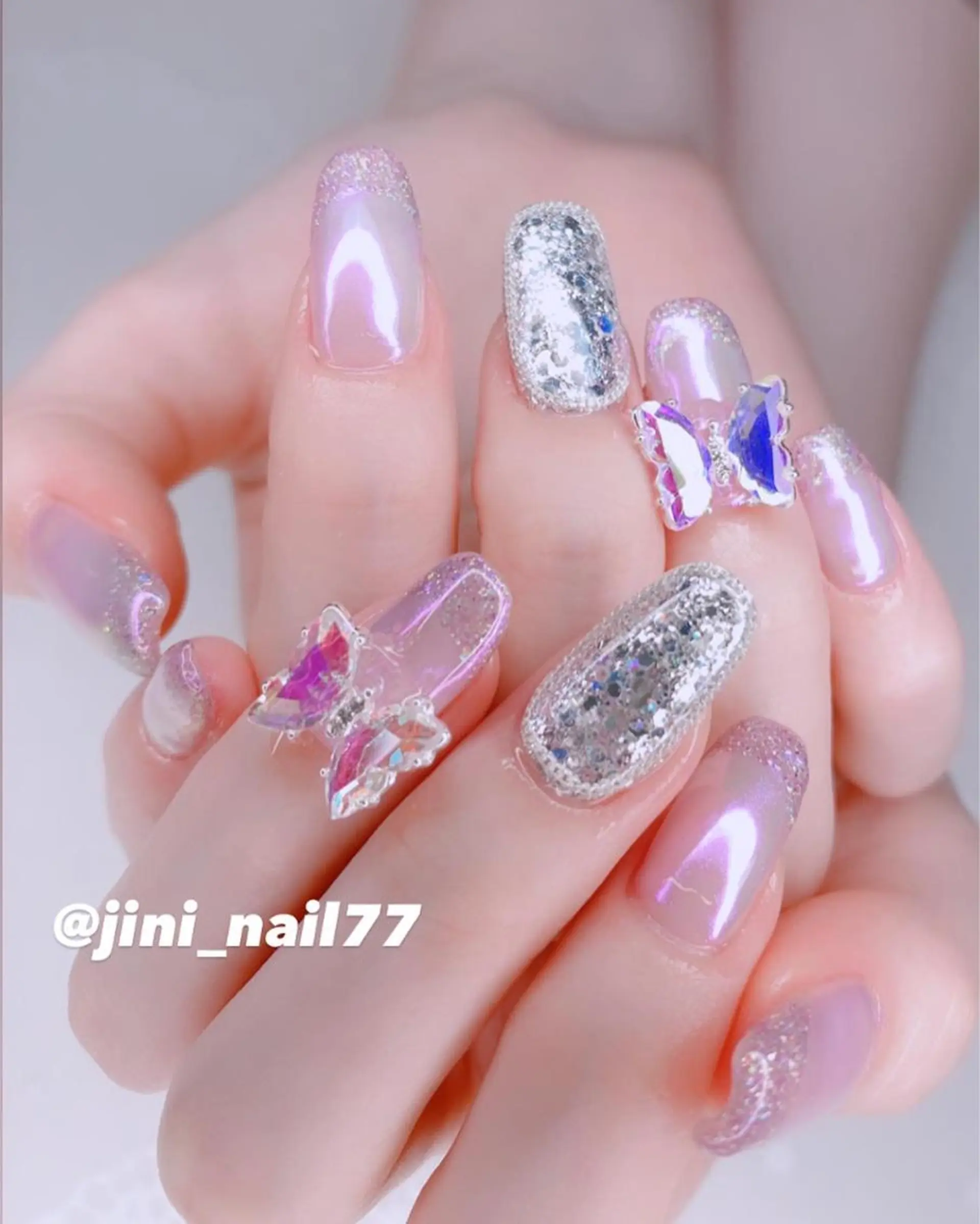 ネイル JINI NAIL所属・ジニ ネイルのネイルデザイン
