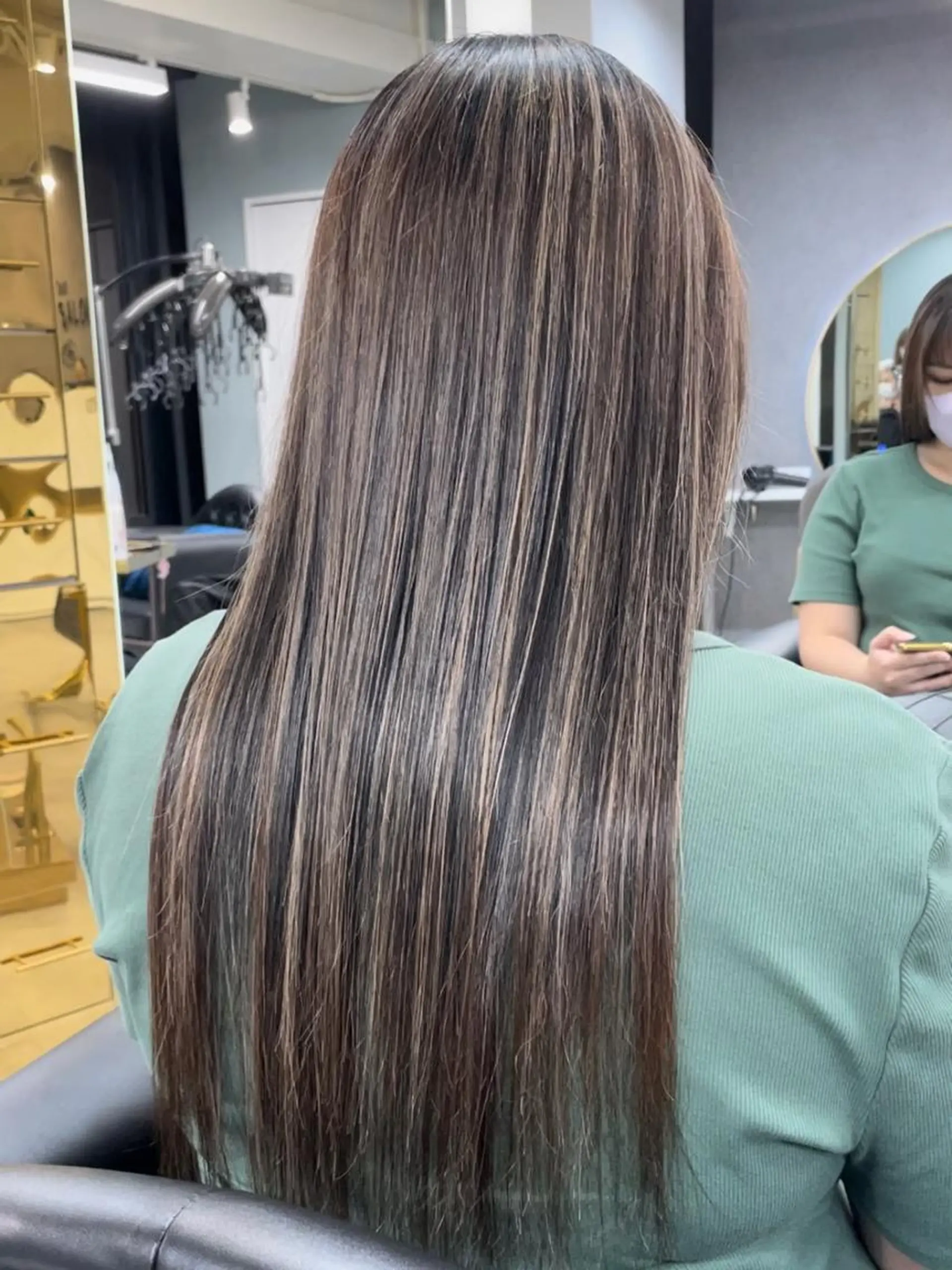 セミロング senjyu GINZA所属・バレイヤージュ/ハイ ライト/庄司鉄平のヘアスタイル