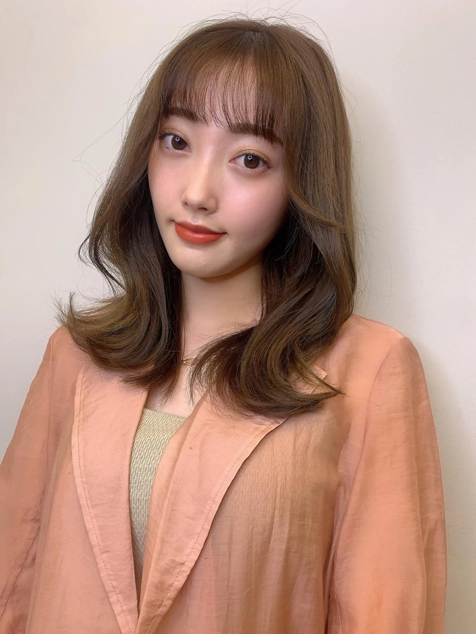 ミディアム カラー カット ヘアカラー トリートメント ヘッドスパ 透明感/オリーブ/ グレージュ/YUKAのヘアスタイル