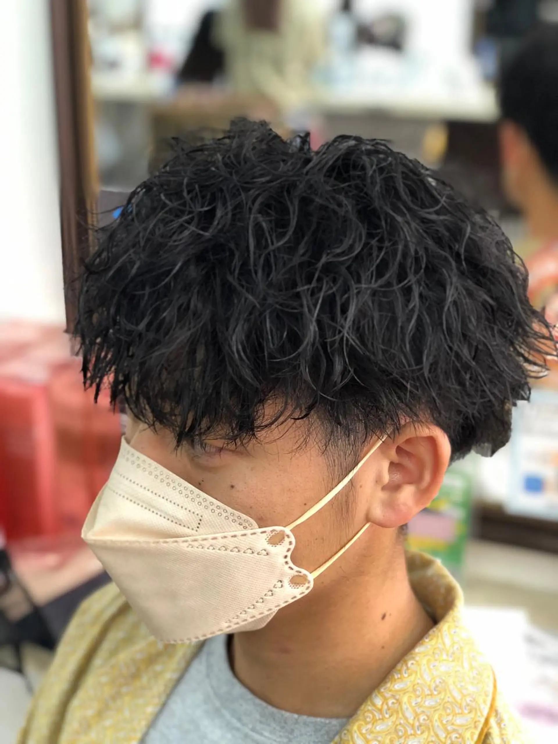 ショート パーマ メンズ メンズパーマ ツイストスパイラルパーマ スパイラルパーマ カット パーマ 髪質改善ストレートo rメンズスタイル今岡のヘアスタイル