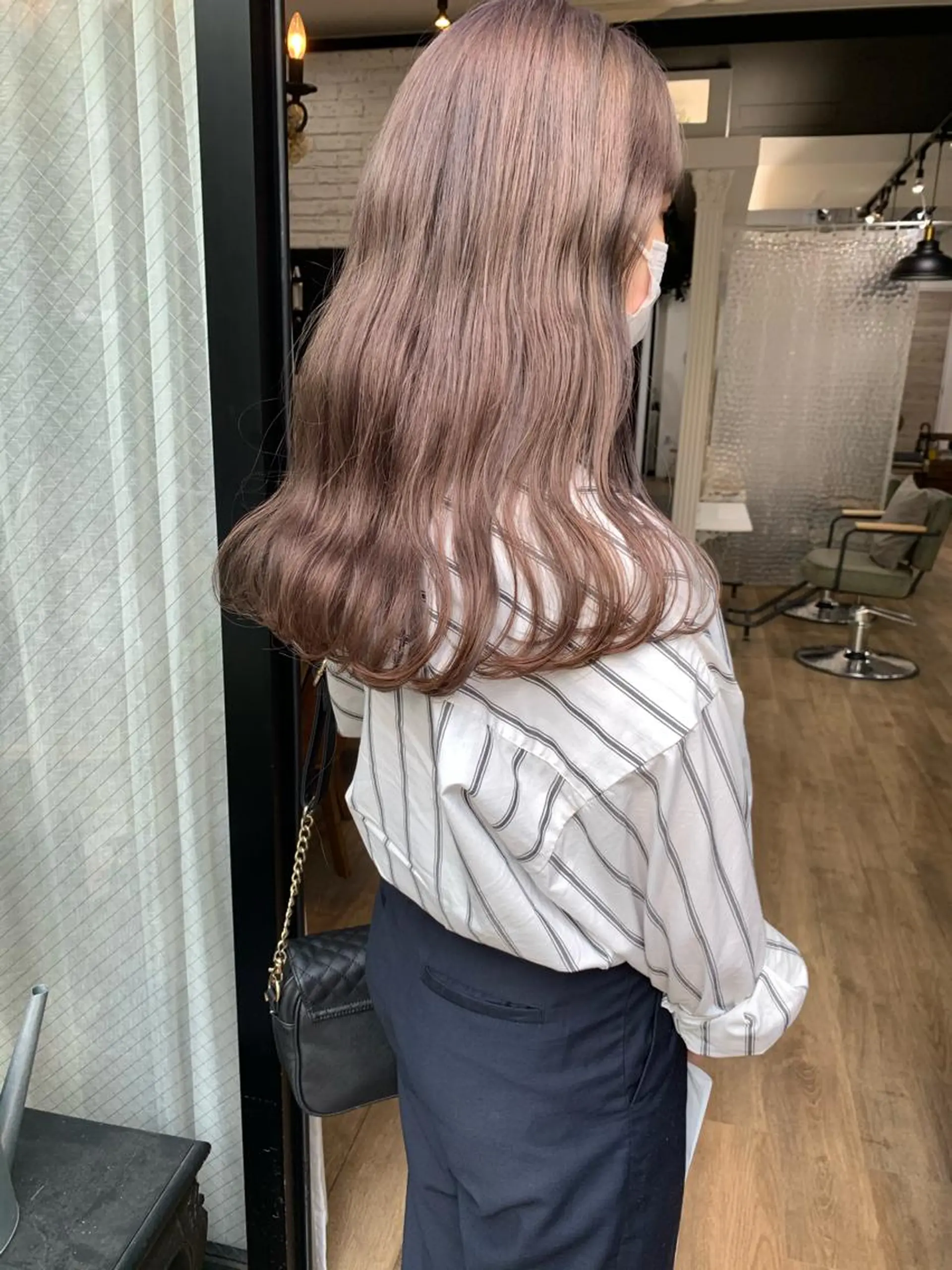ロング カラー グレージュ ラベンダーカラー ラベンダーグレージュ ラベンダーグレー カット ヘアカラー トリートメント レイヤー/顔周り /AKARIのヘアスタイル