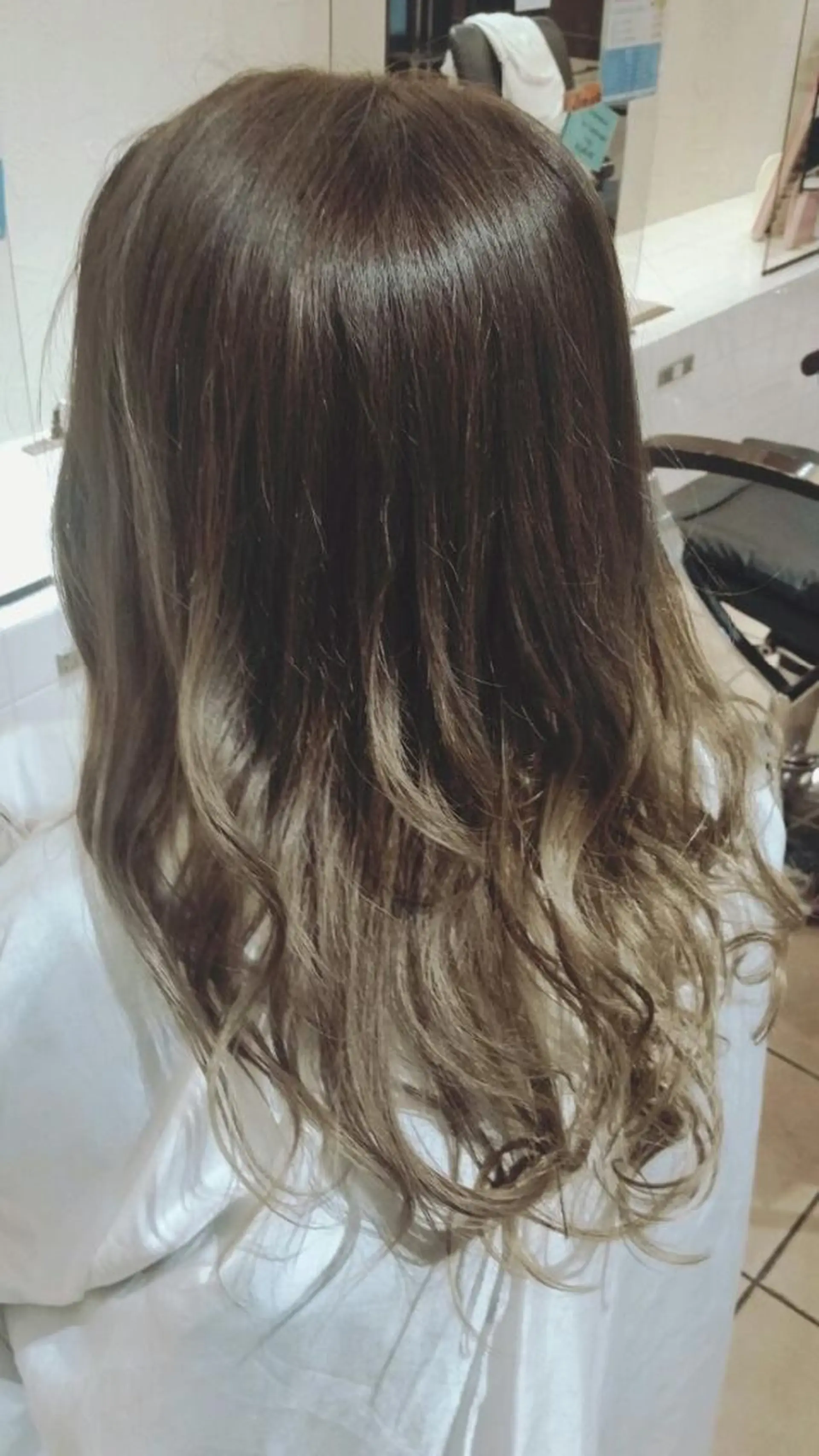 ミディアム セミロング ロング カラー ヘアアレンジ グラデーションカラー 【髪質改善美容師】t occa茨木篠原健太のヘアスタイル