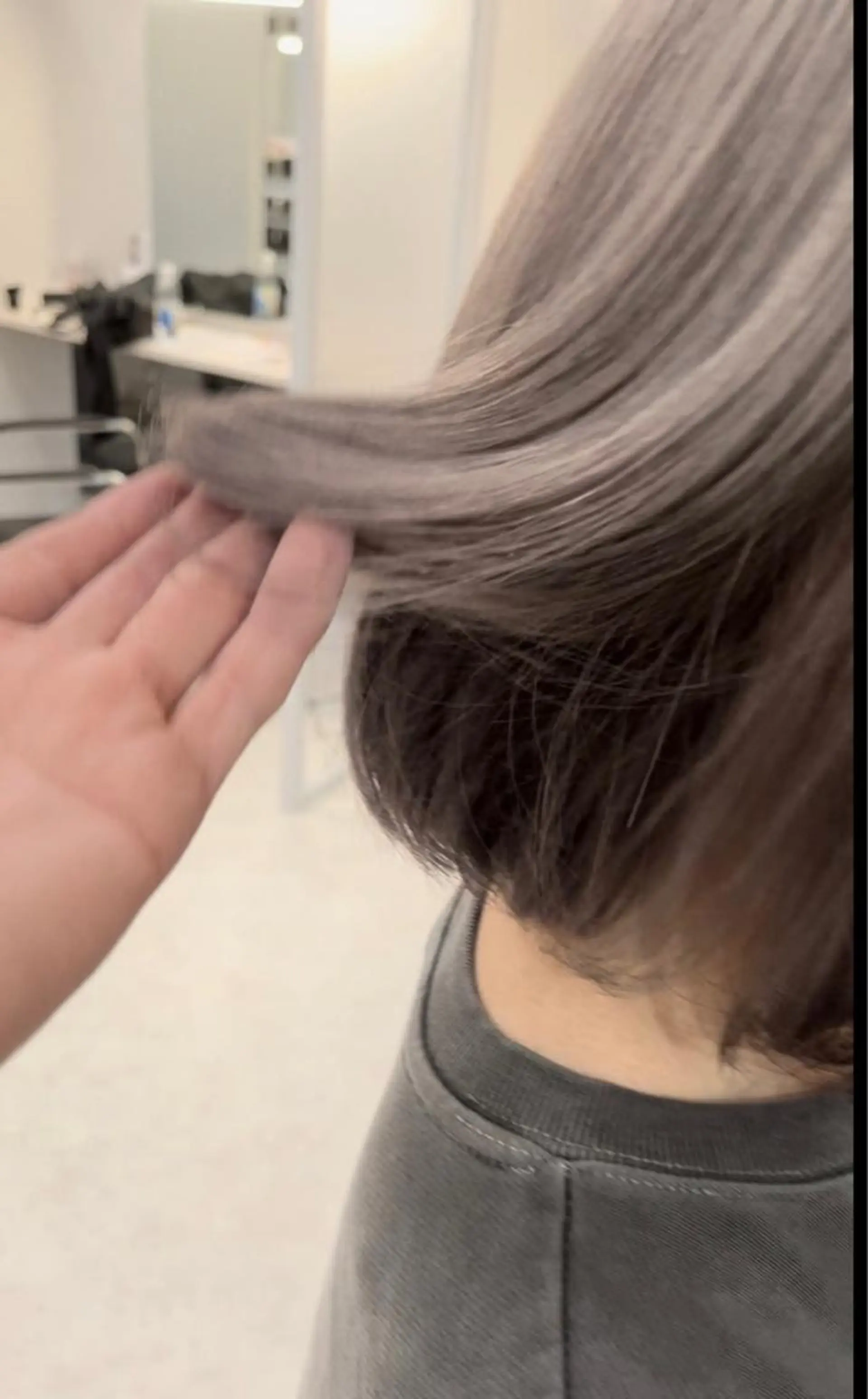 カラー BEEST所属・ate 【暖色/ハイトーン】のヘアスタイル