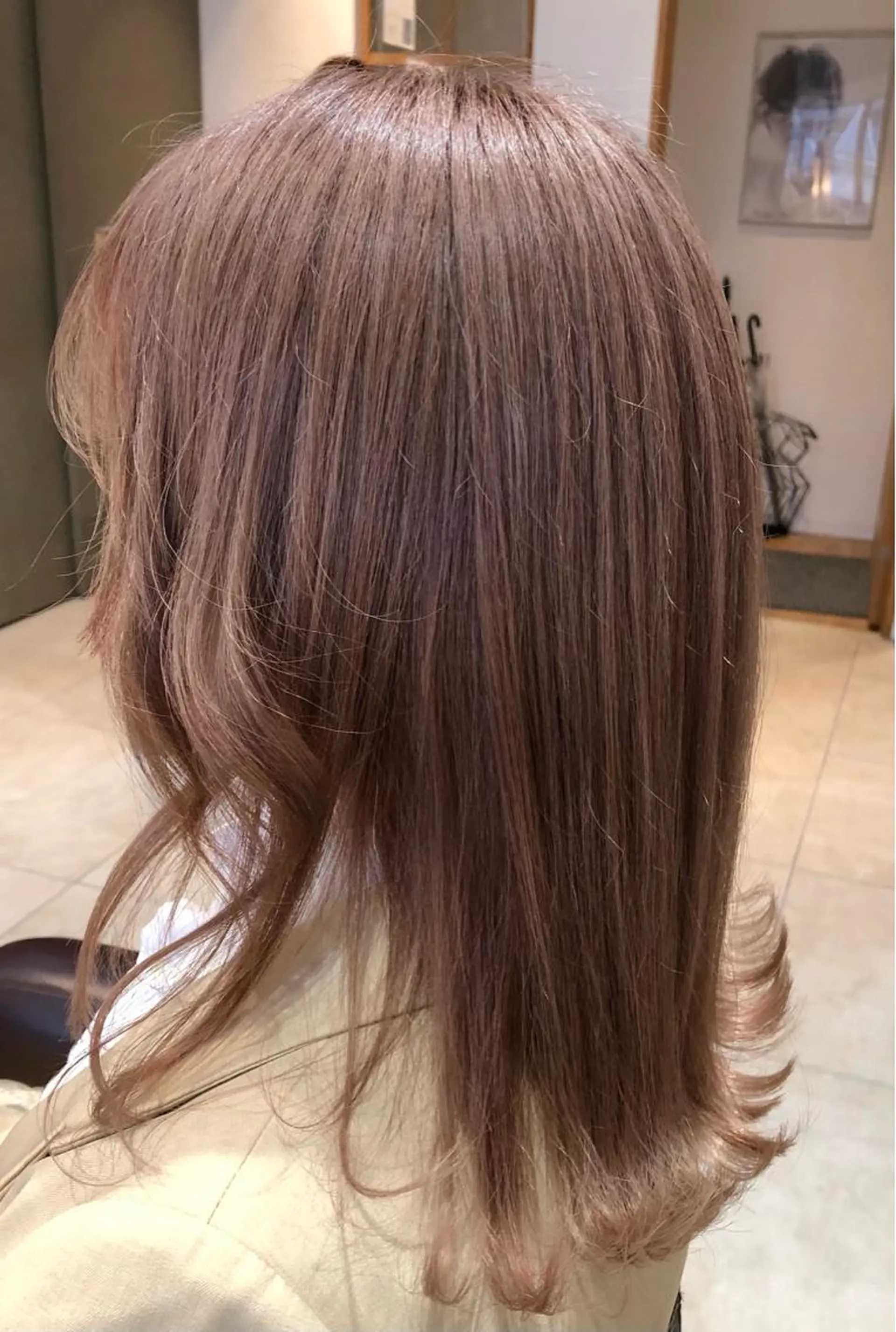 ミディアム カラー 奥山 沙季(大井町)のヘアスタイル