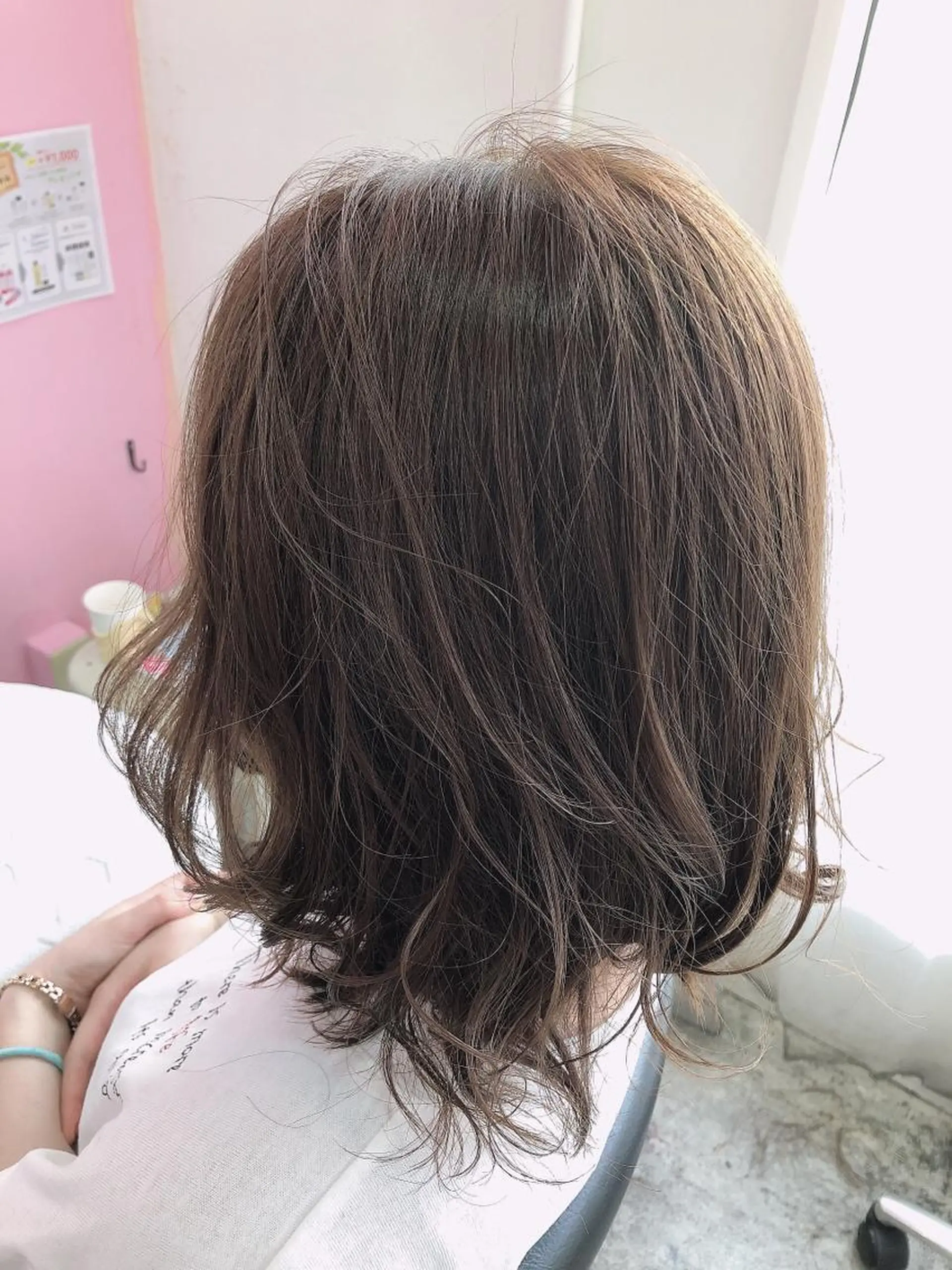 ミディアム カラー カット ヘアカラー トリートメント 浦山 和之のヘアスタイル