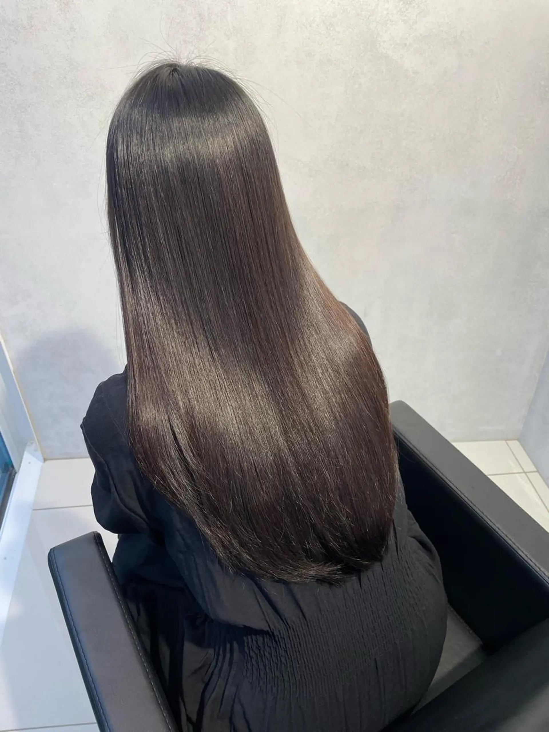 セミロング カット 縮毛矯正 トリートメント ヘッドスパ ✨髪質改善✨美髪 矯正🫧小泉のヘアスタイル