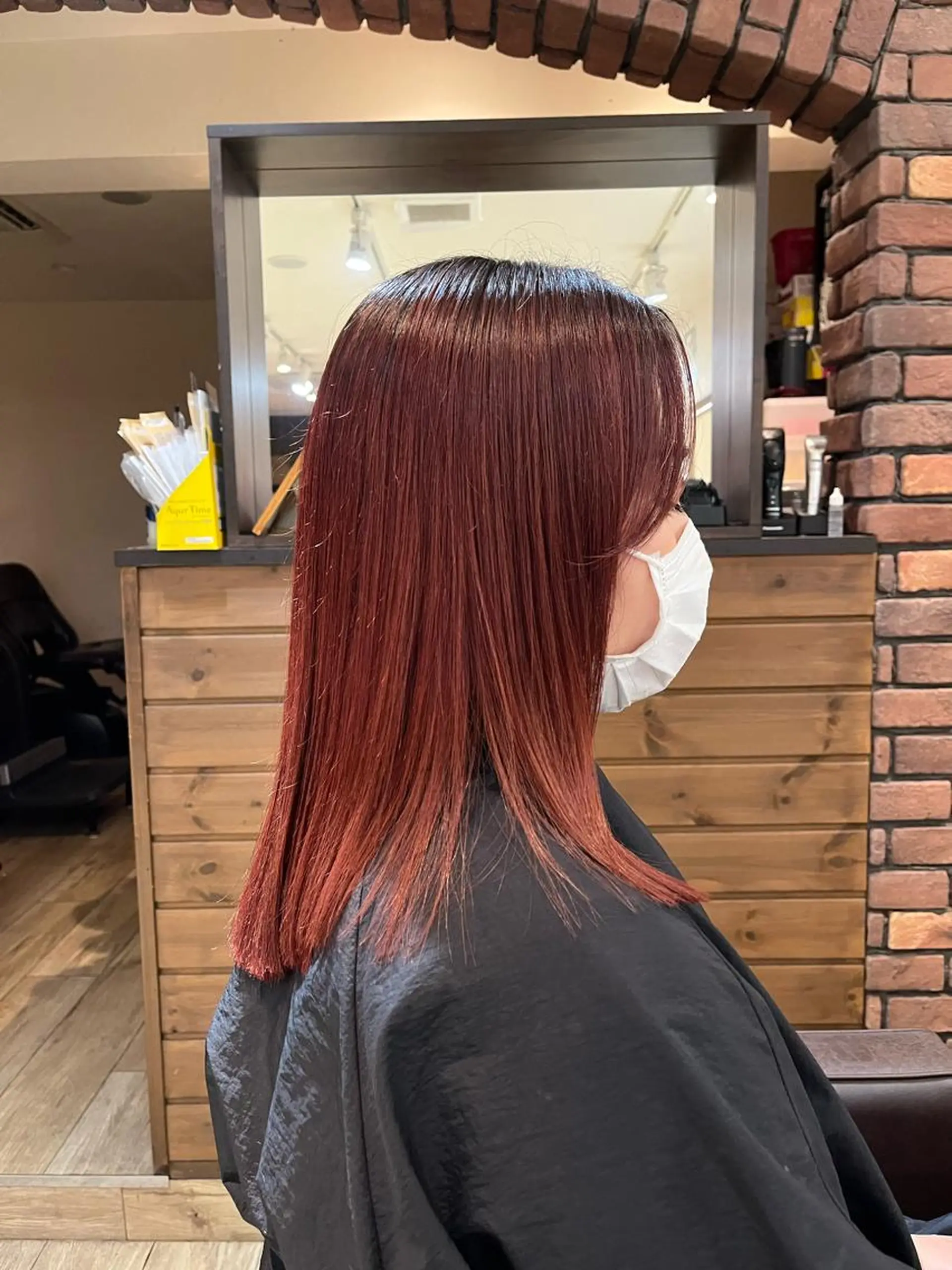 ミディアム カラー ブリーチ ブリーチなしカラー 縮毛矯正 ヘアカラー VOYAGE所属・中園 康のヘアスタイル