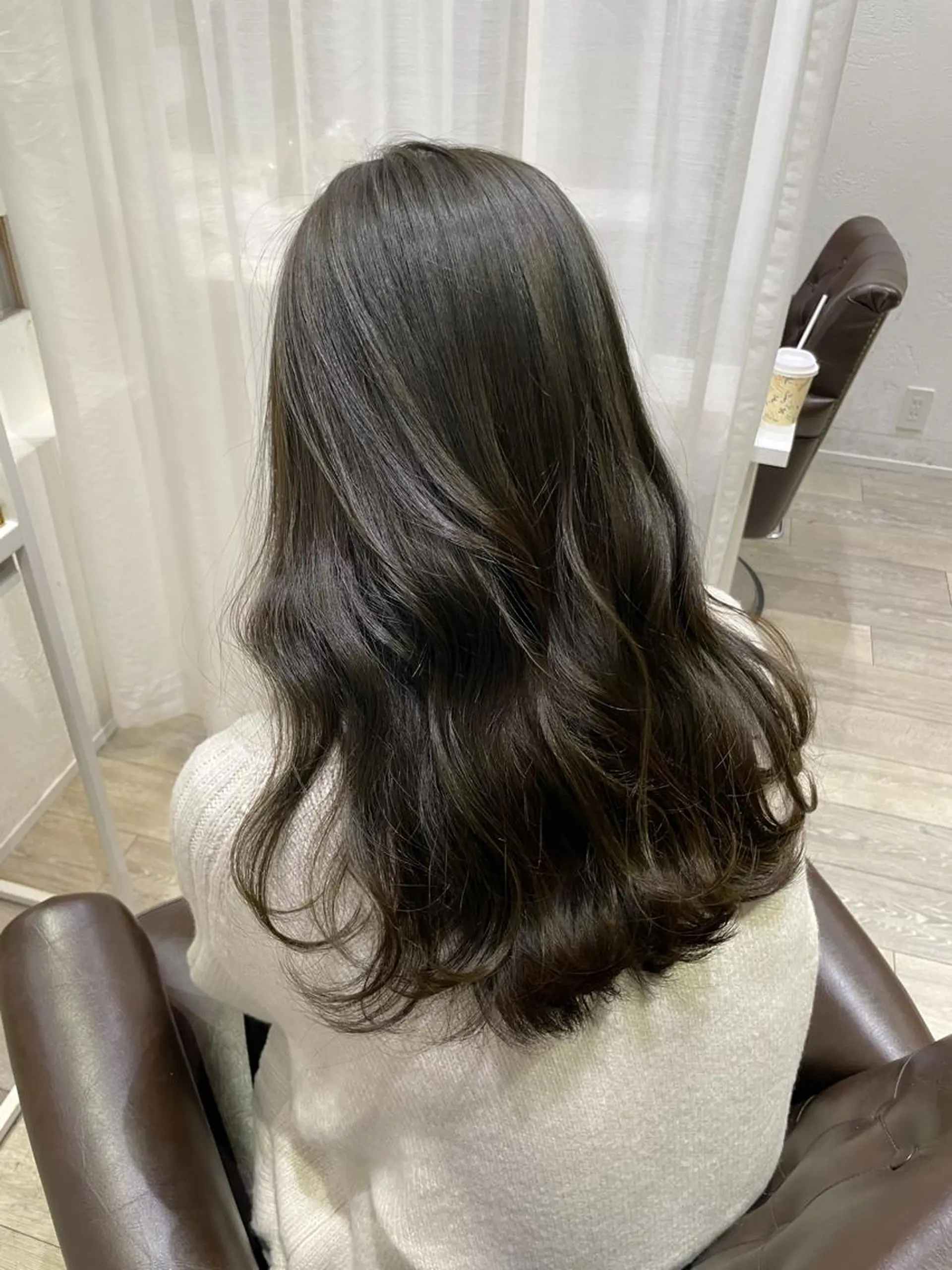 セミロング カラー Grand Link （グランリンク）のヘアスタイル