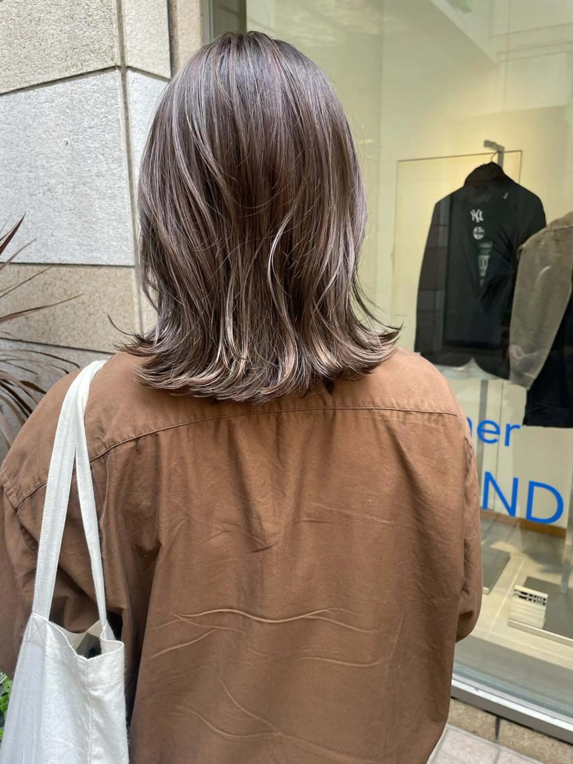 ミディアム カラー ヘアカラー iet.所属・ウルフ/ボブ/耳ツボ ジュエリー◎ricoのヘアスタイル