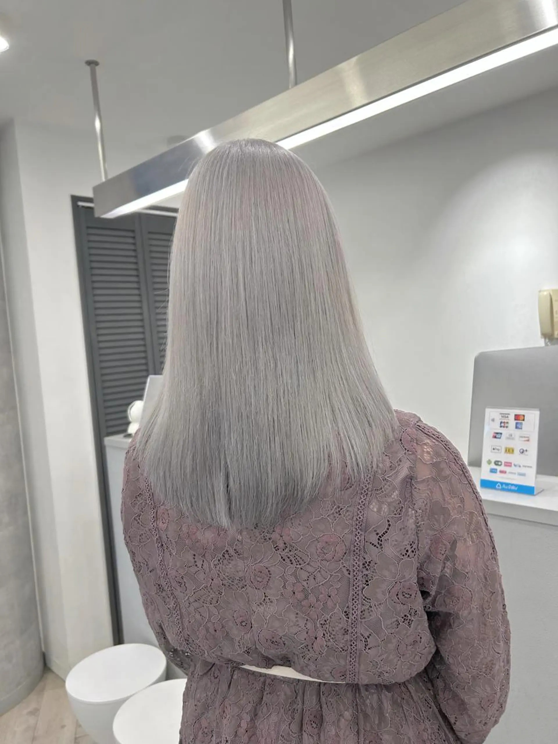 セミロング カラー ヘアカラー ハイトーン特化サロン 🍑momo🍑のヘアスタイル