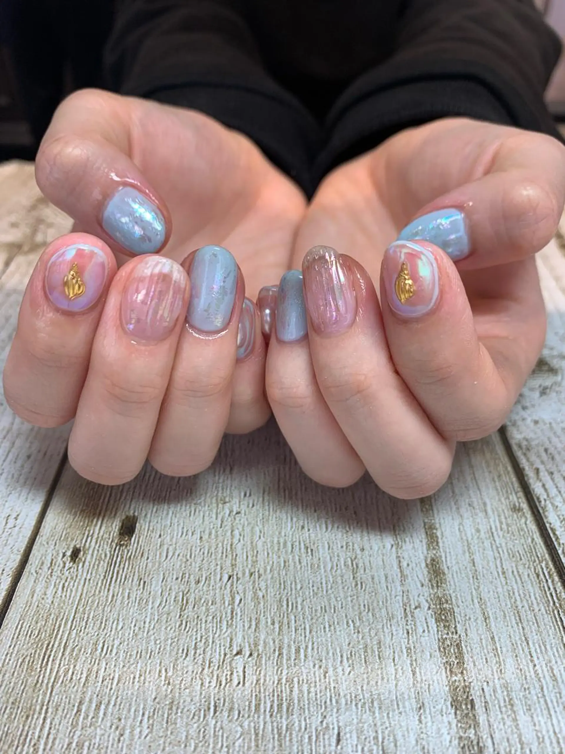 ネイル imymemine所属・渡邊 束紗のネイルデザイン